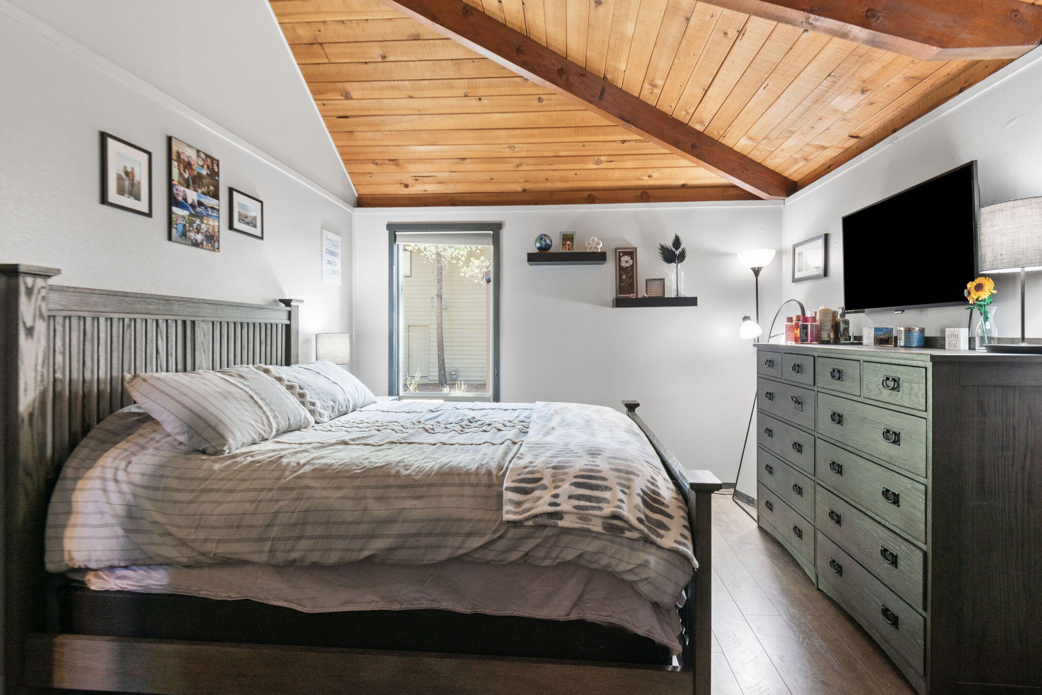 18039 Diamond Peak Lane, 5