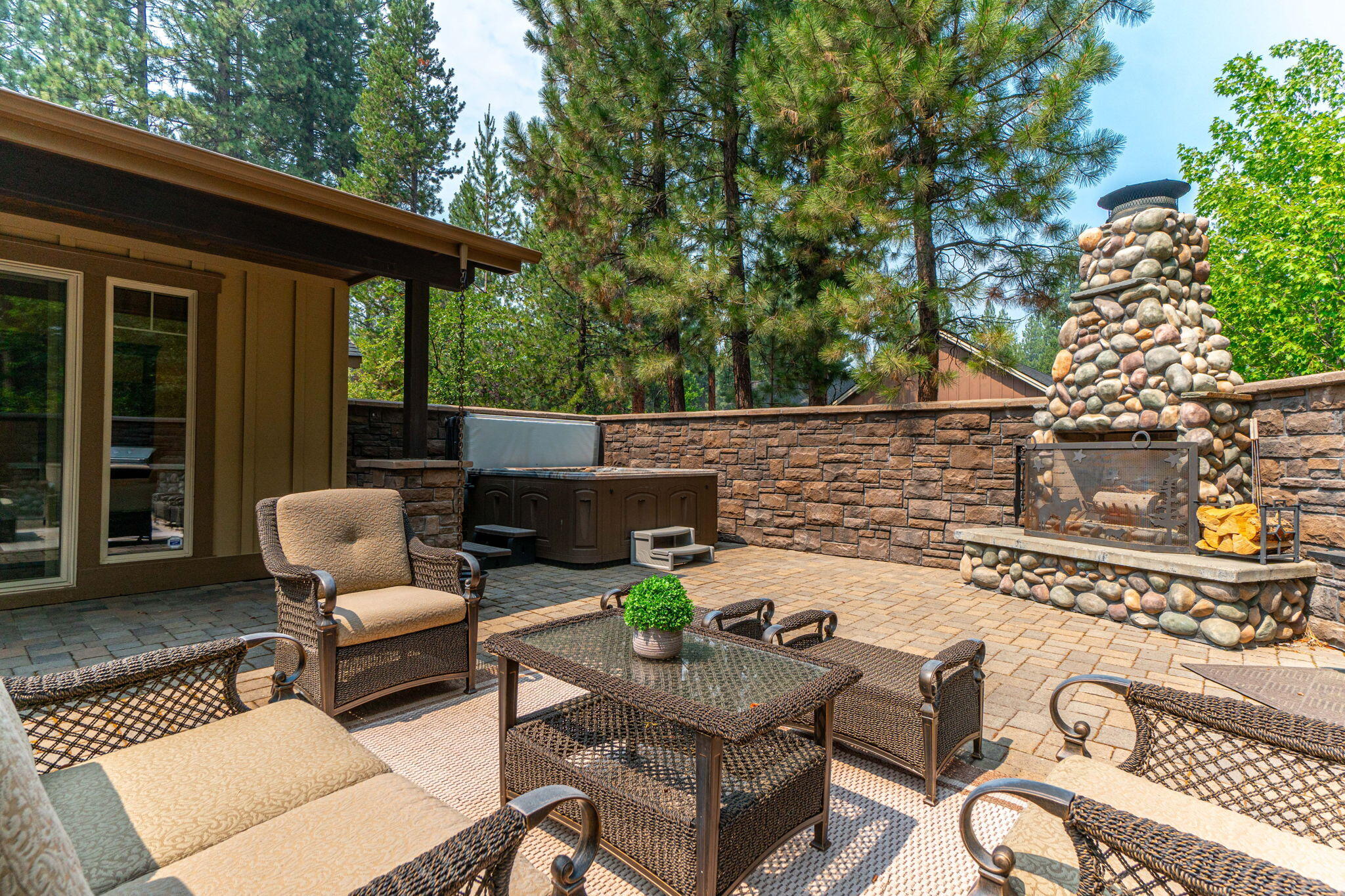 55000 Forest Lane