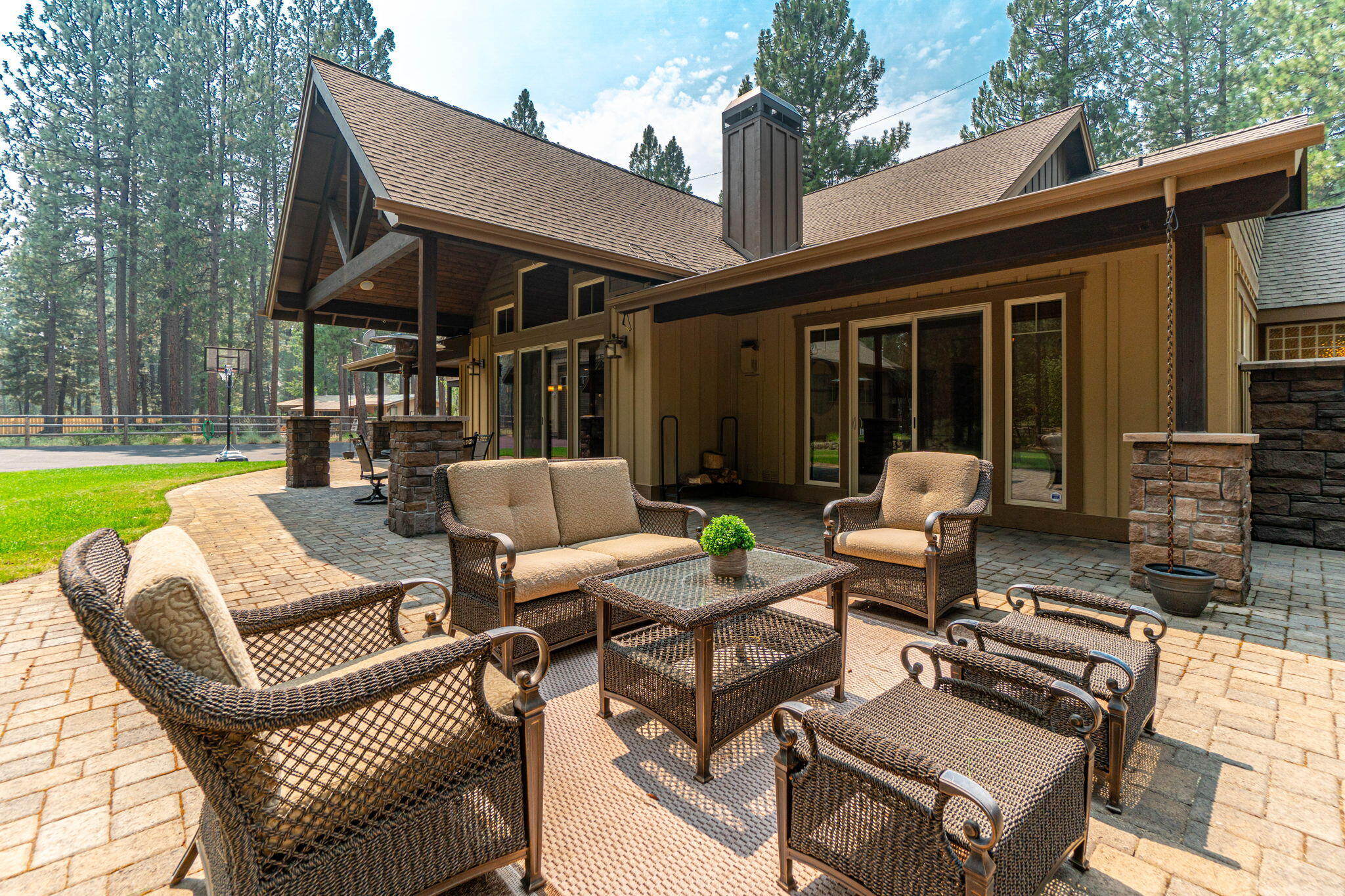 55000 Forest Lane