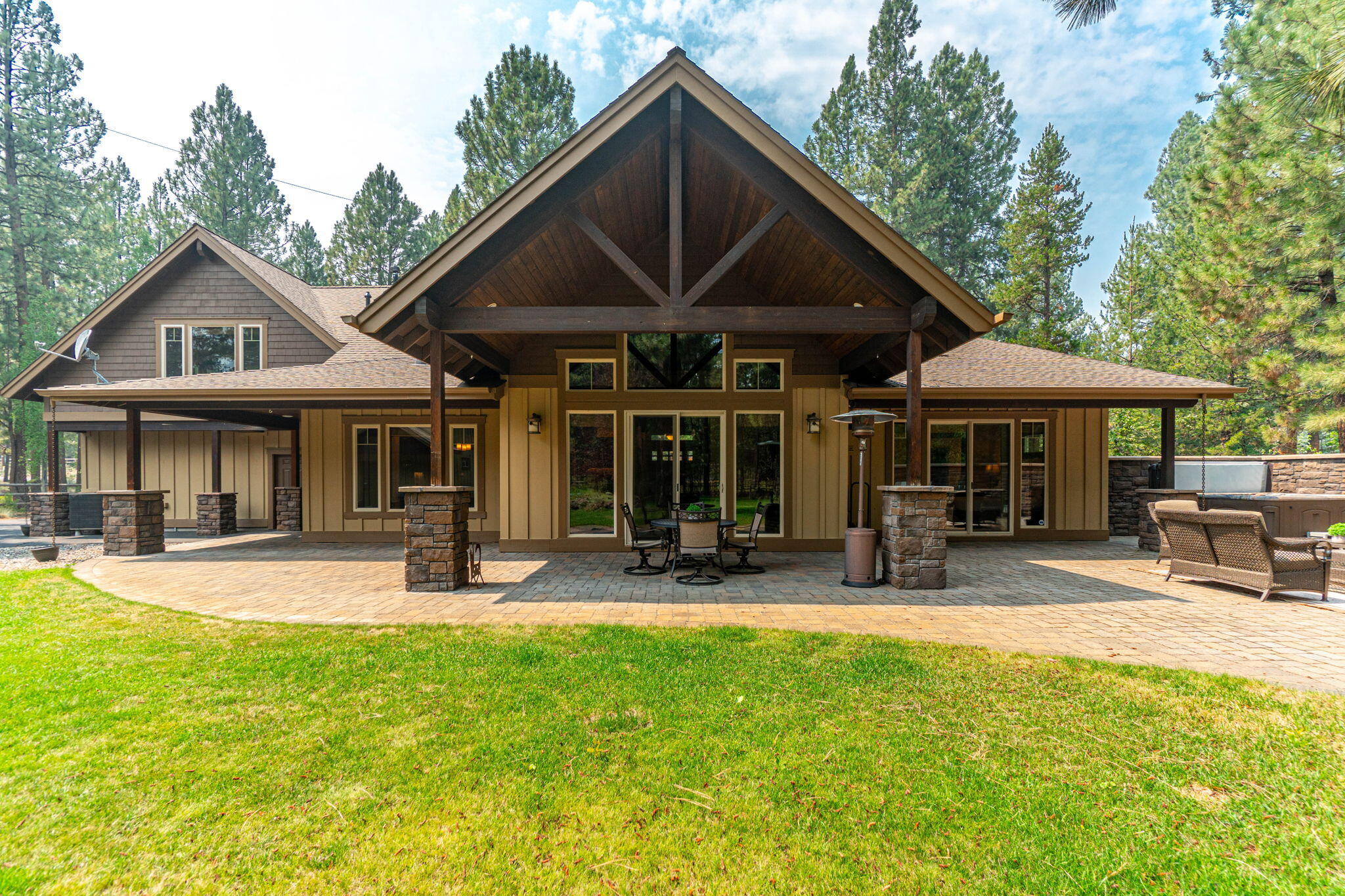 55000 Forest Lane