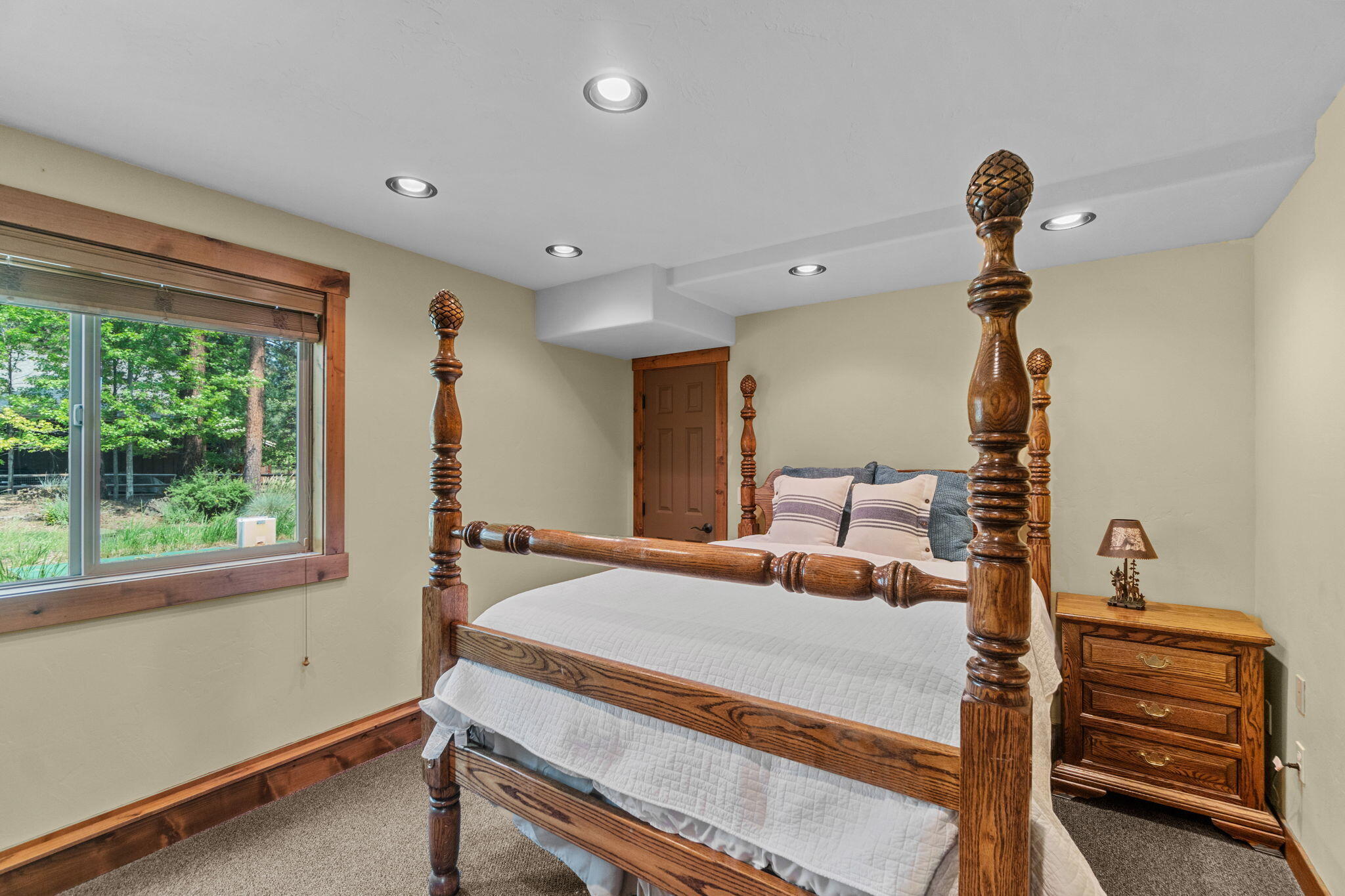 55000 Forest Lane