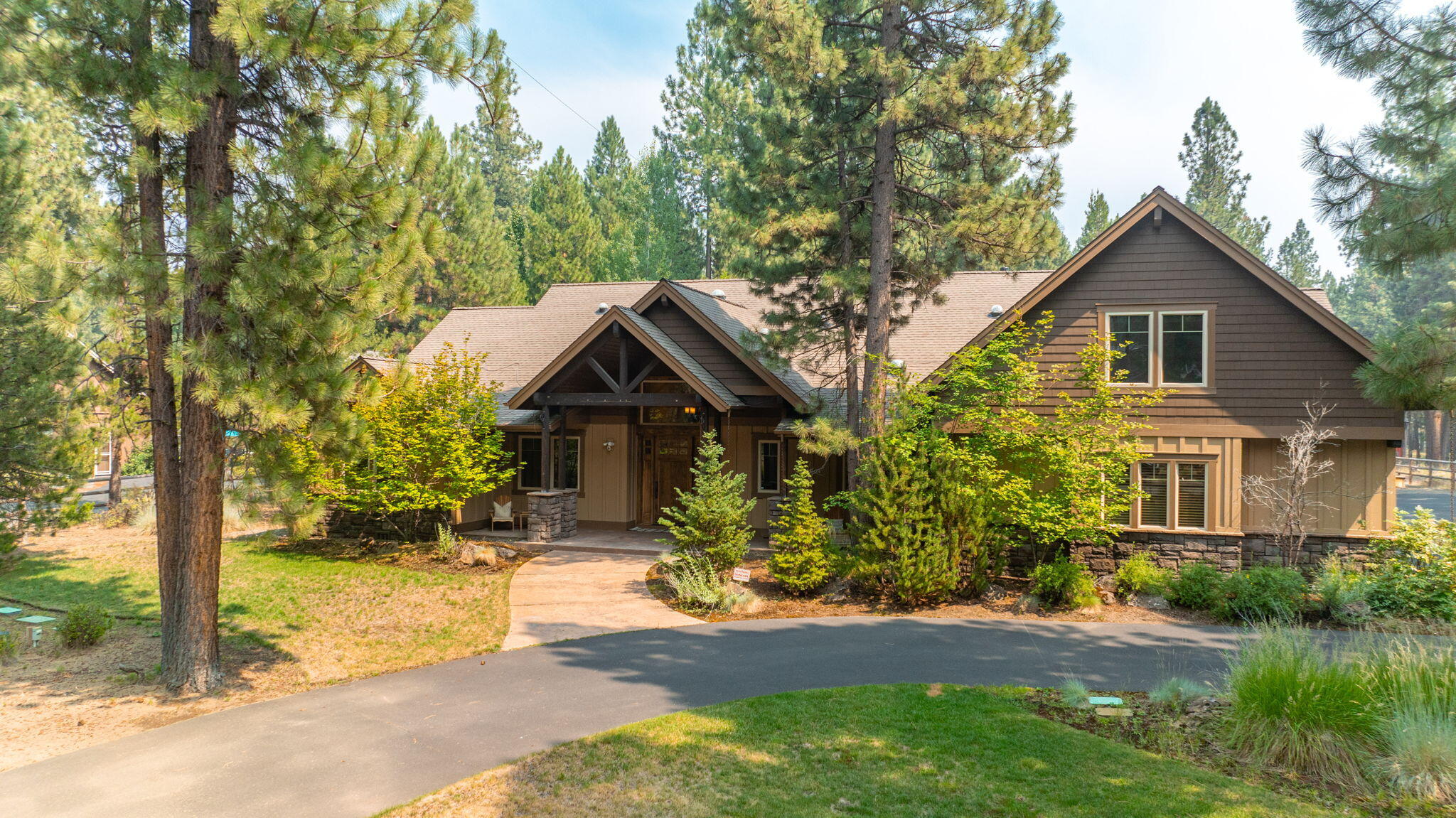 55000 Forest Lane