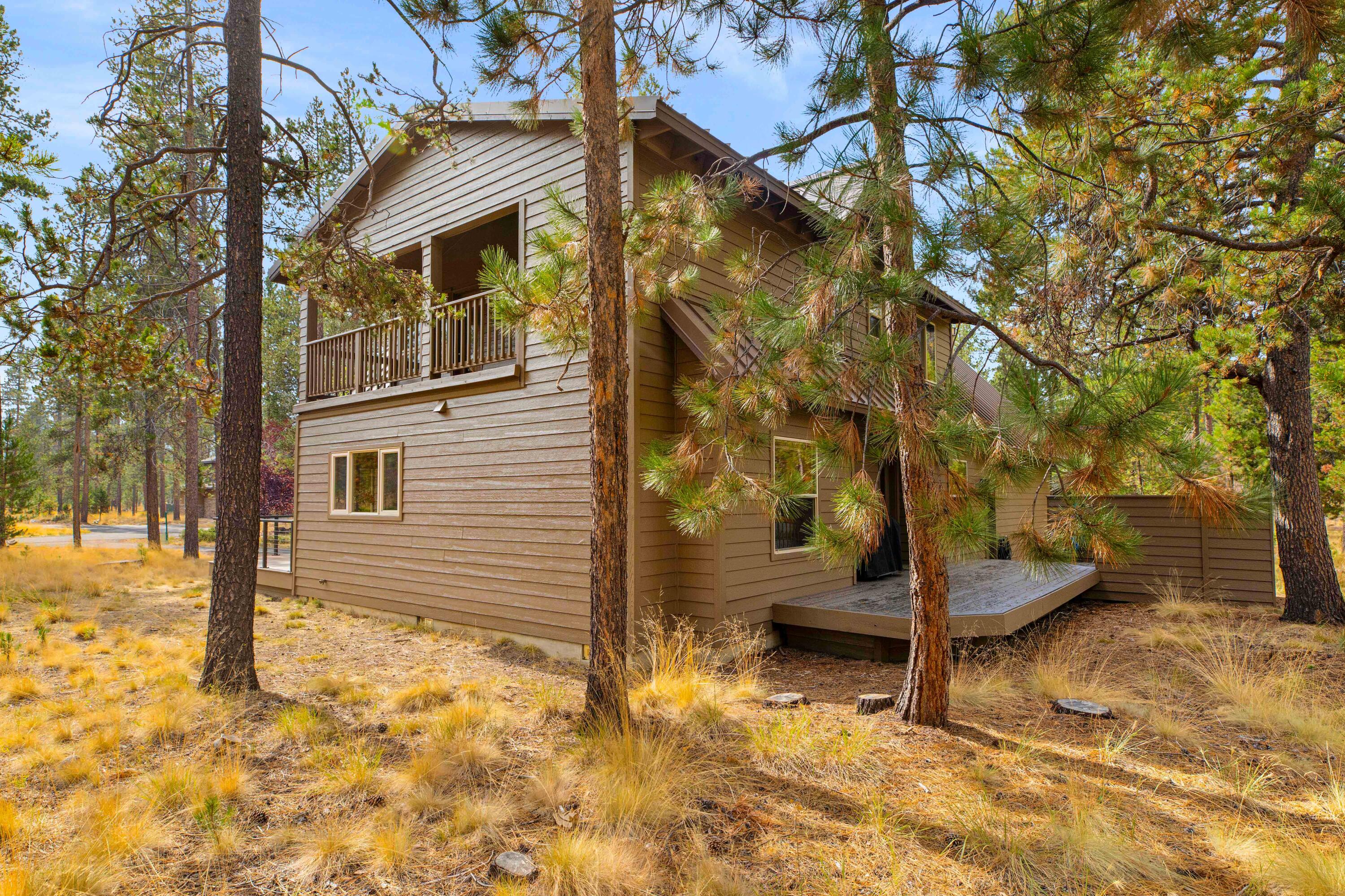 57784 Umpqua Lane, 4
