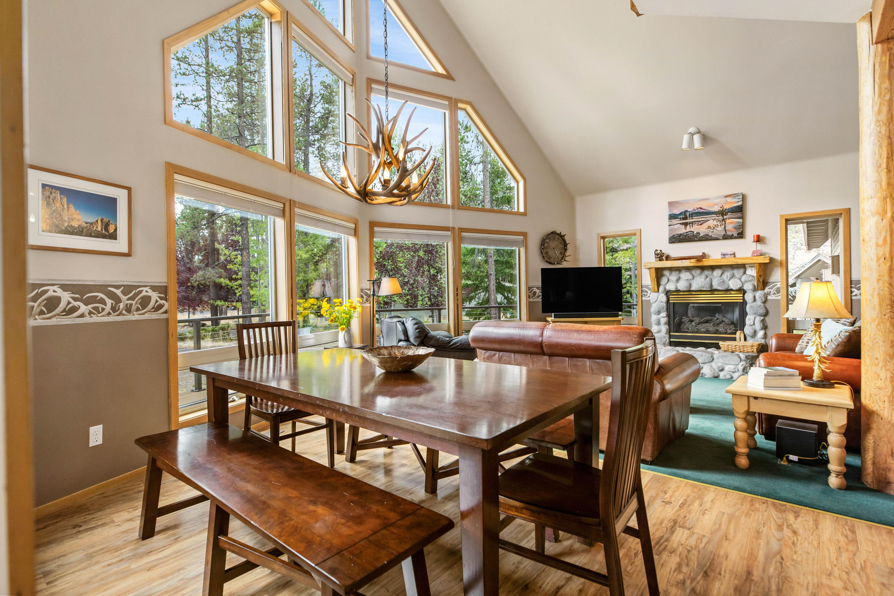 57784 Umpqua Lane, 4