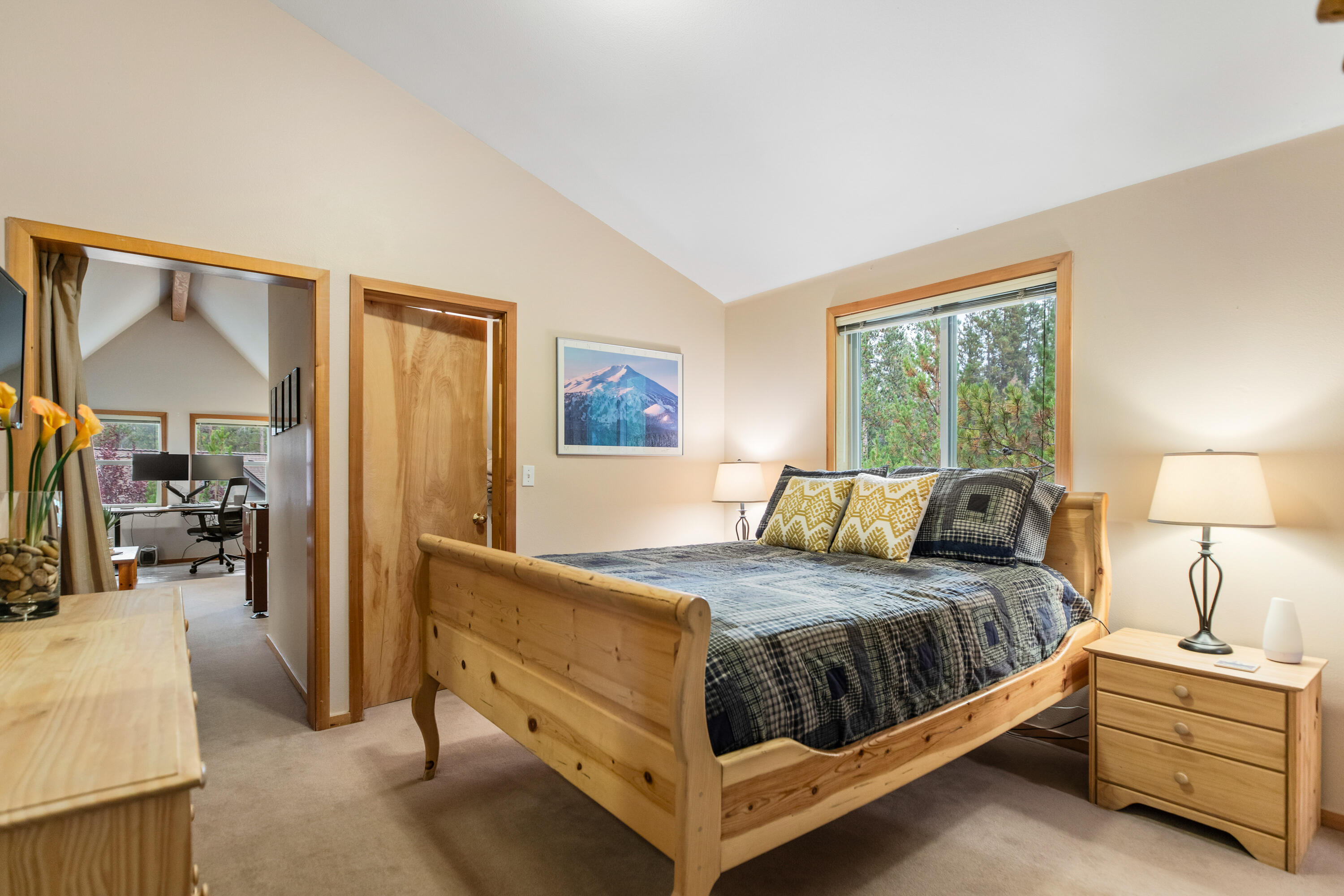 57784 Umpqua Lane, 4