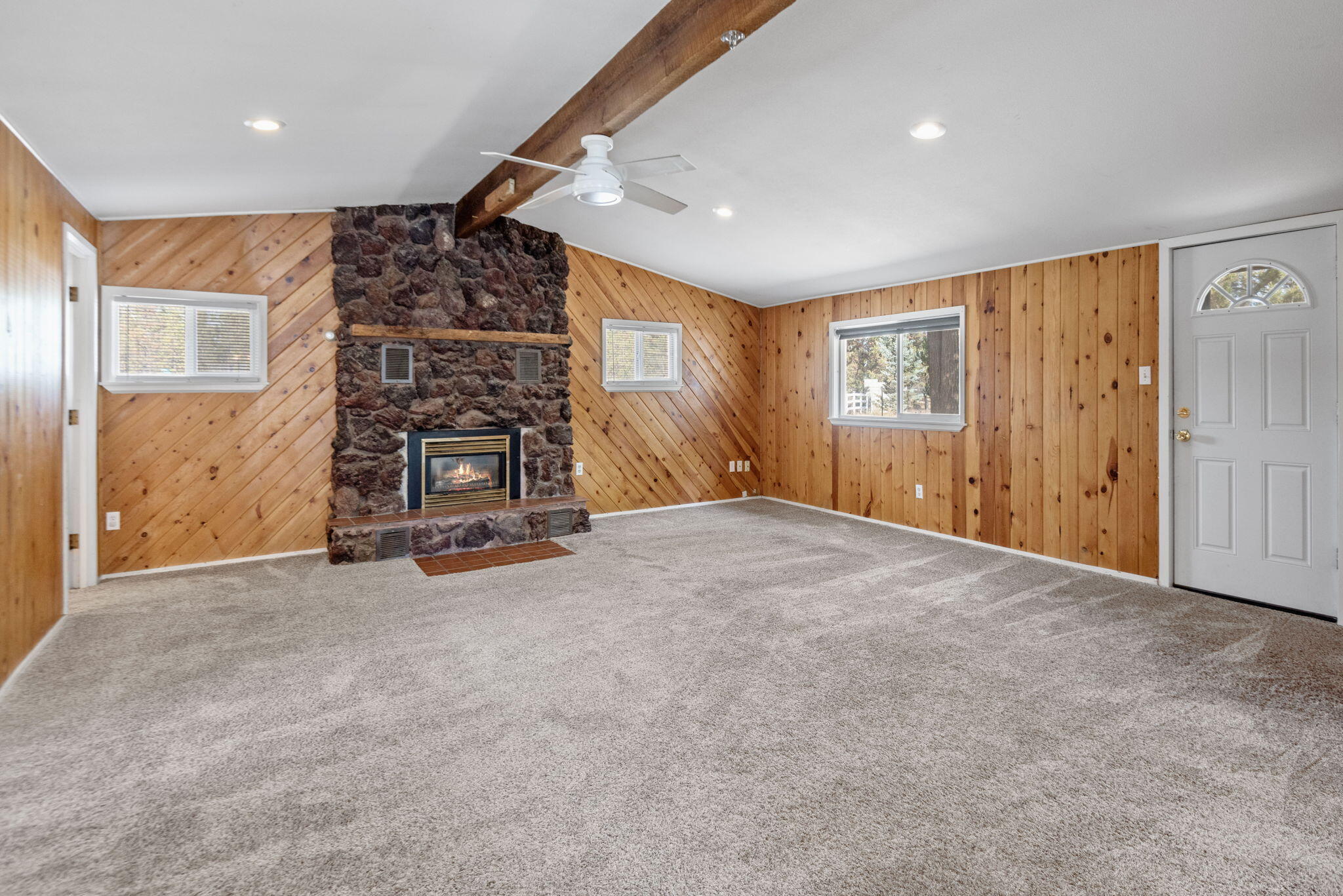 52685 Doe Lane