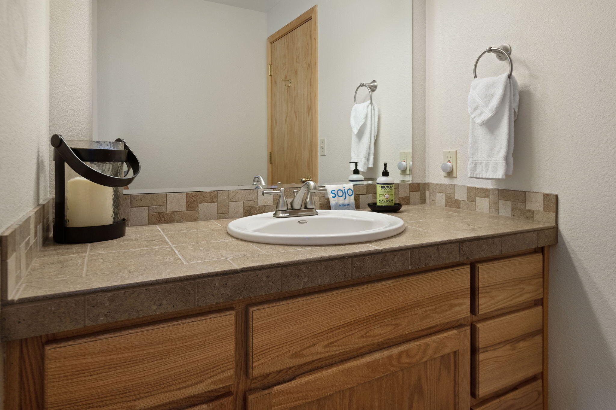57687 Filbert Lane, 8