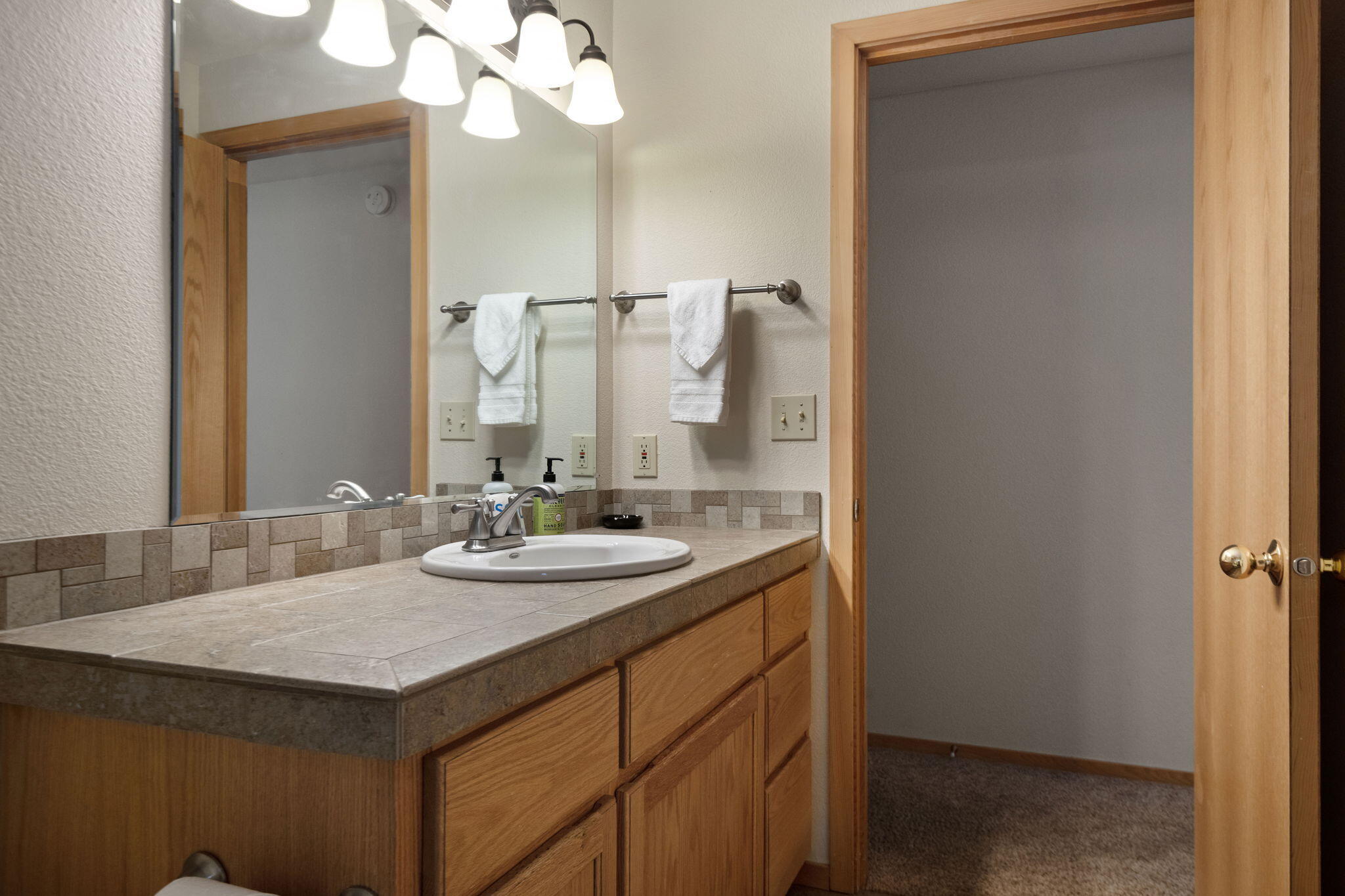 57687 Filbert Lane, 8