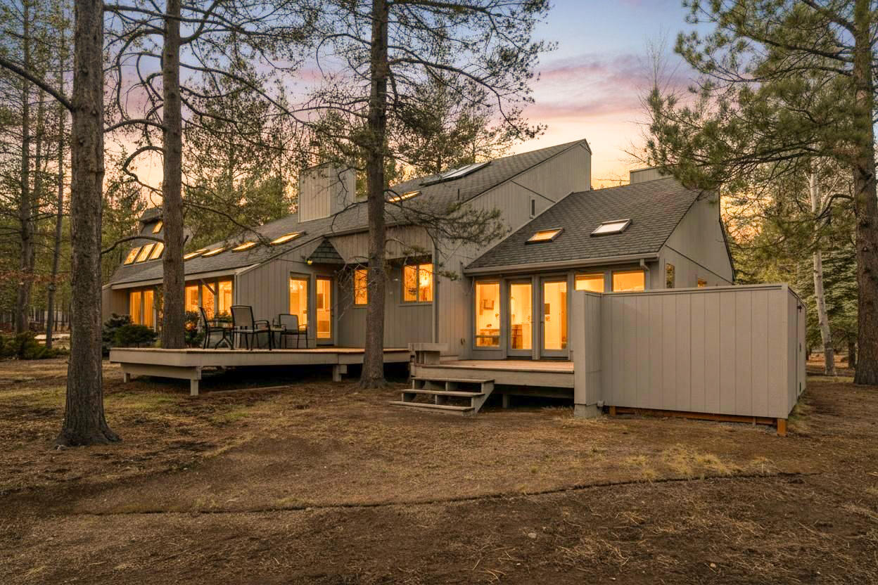 18025 Camas Lane, 18