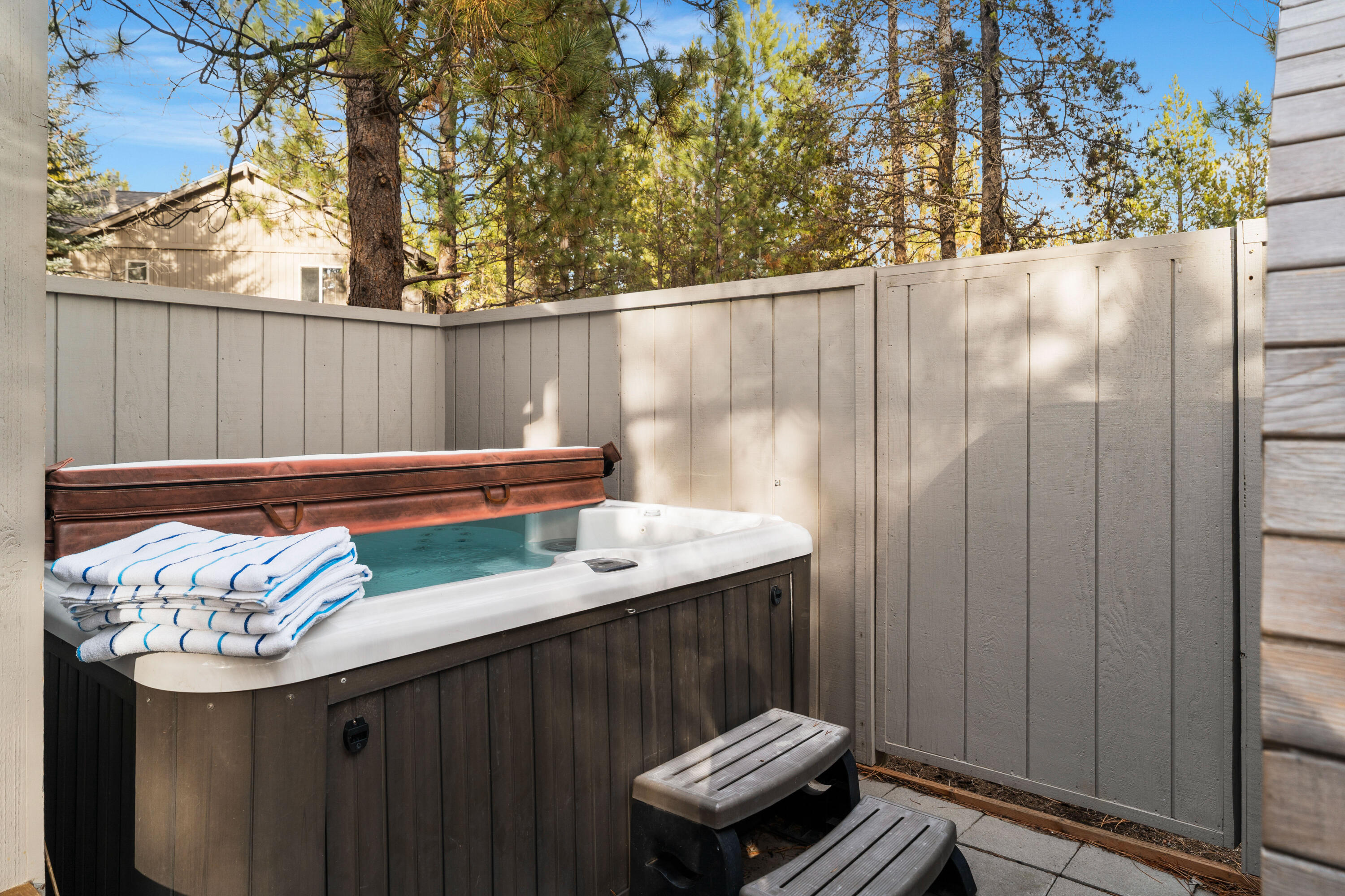 18025 Camas Lane, 18