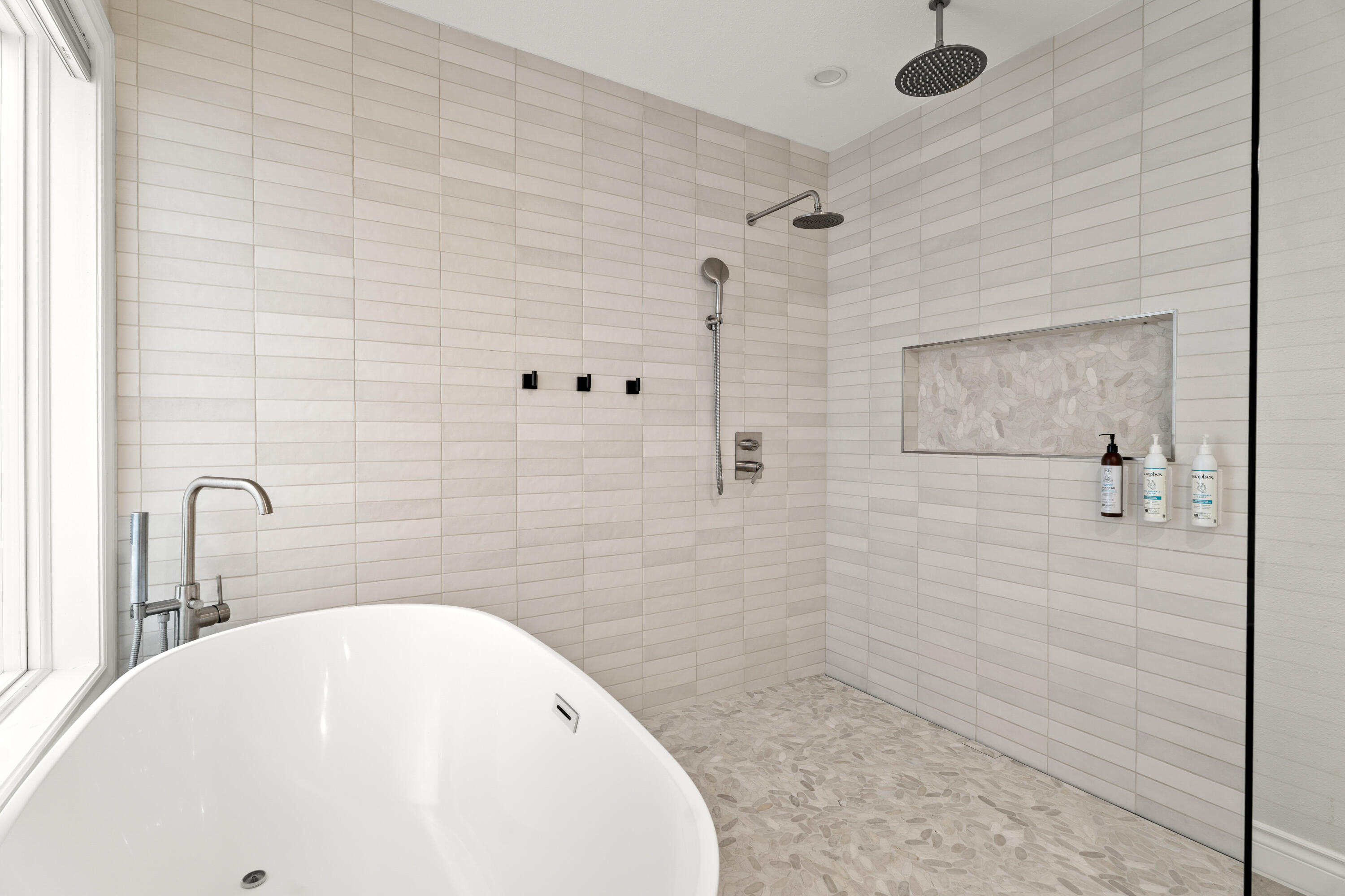 18025 Camas Lane, 18