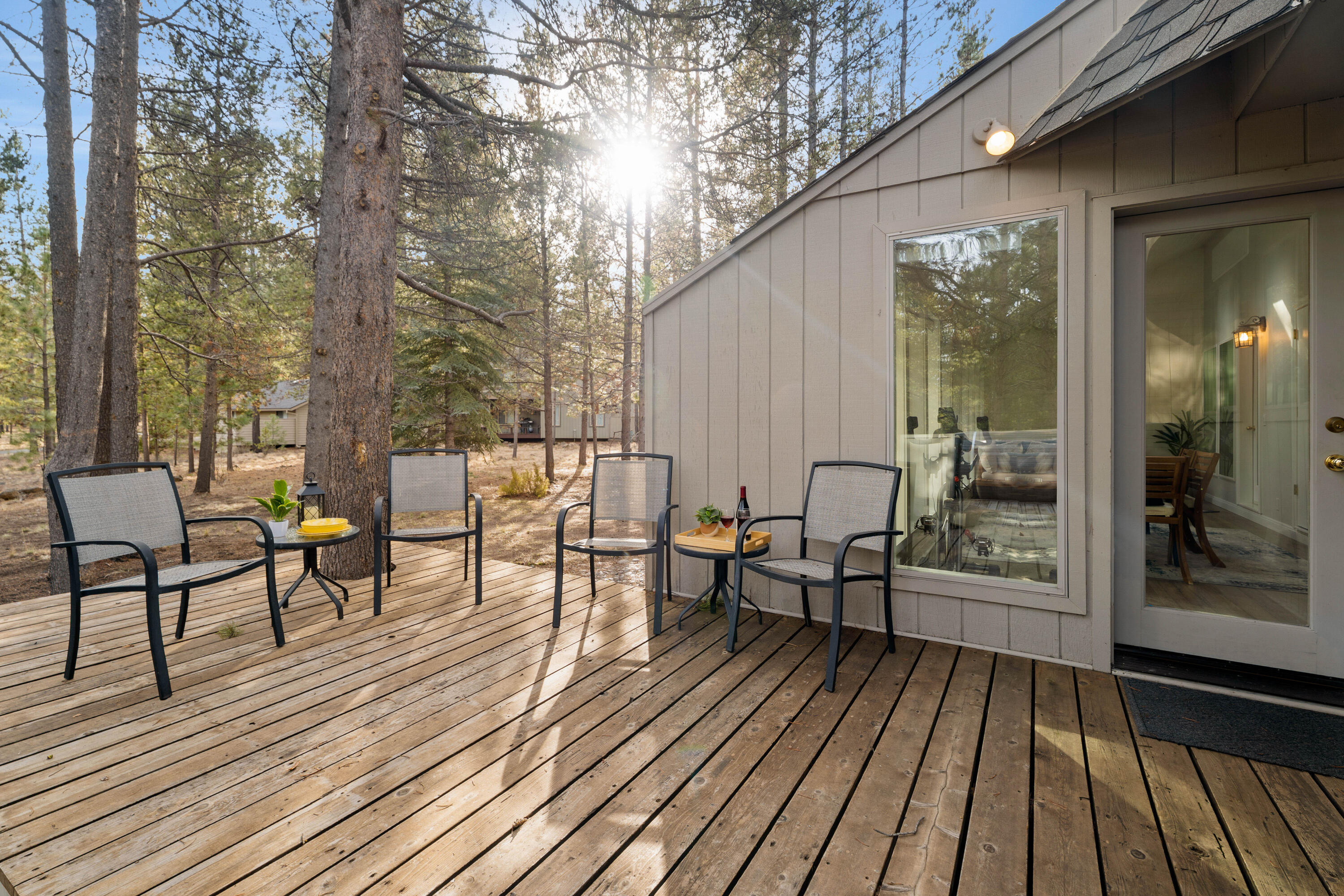 18025 Camas Lane, 18