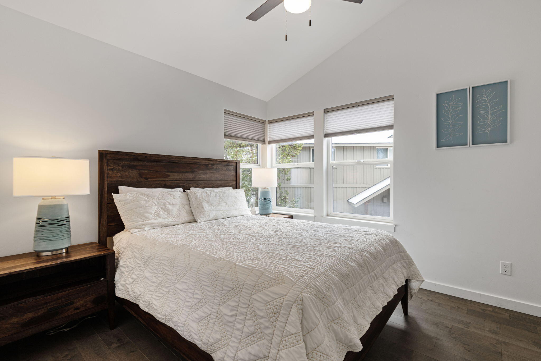 57752 Lassen Lane, 9