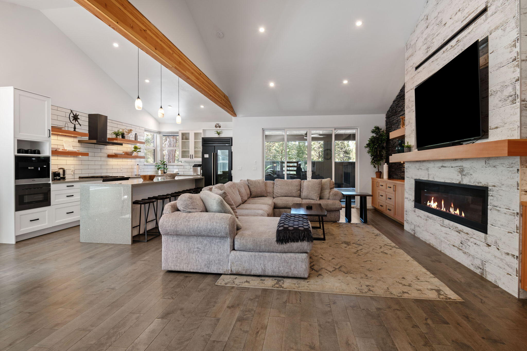 57752 Lassen Lane, 9