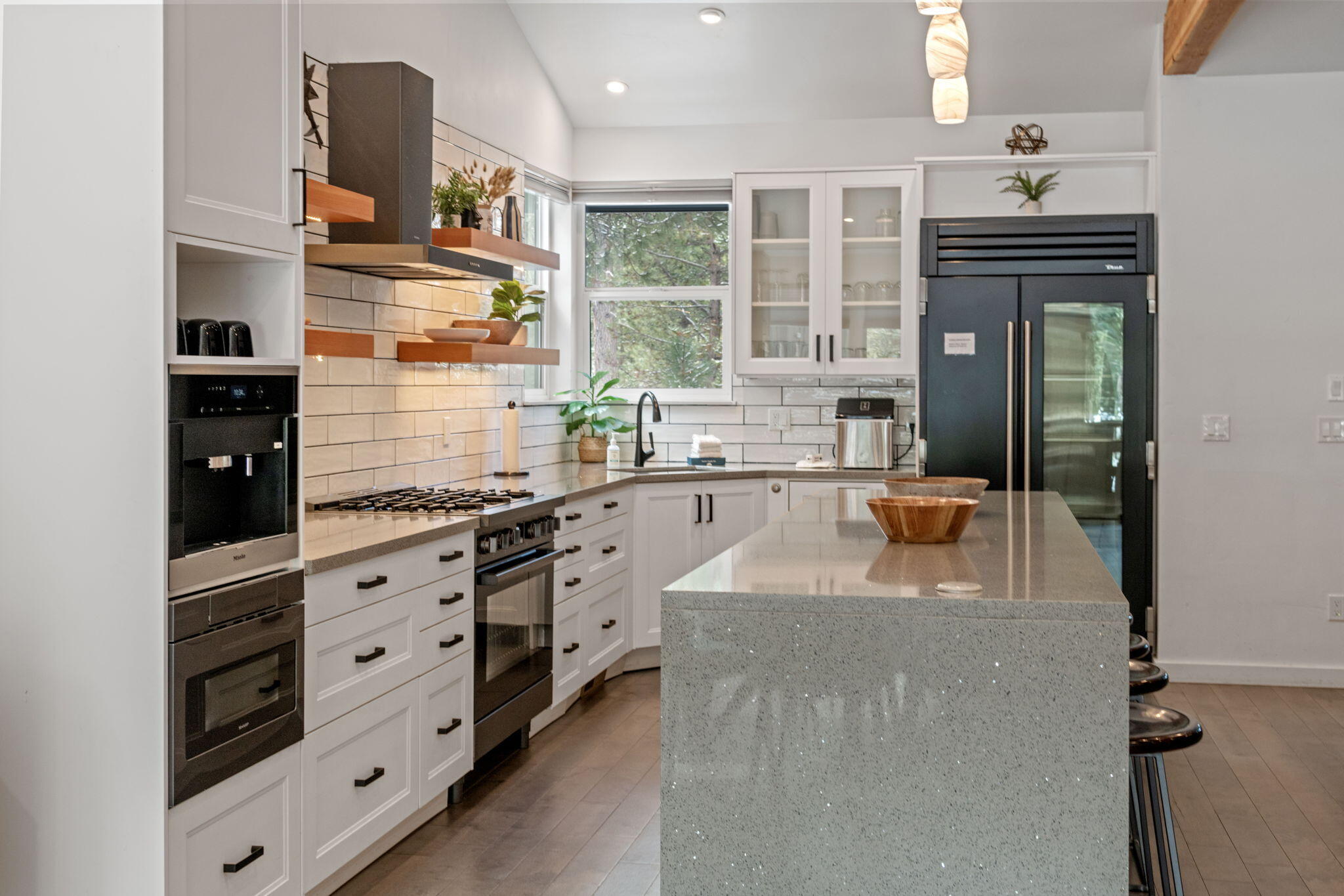 57752 Lassen Lane, 9
