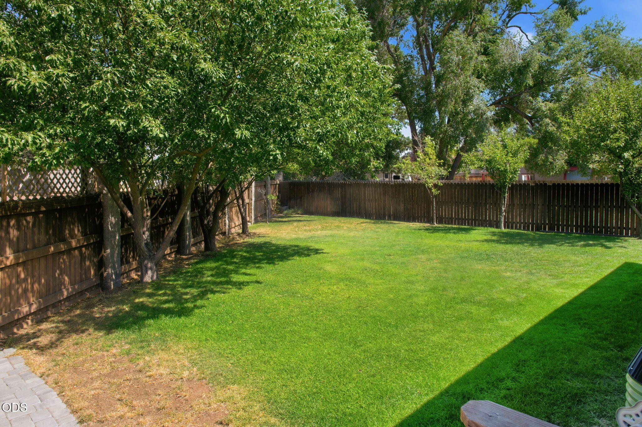 3242 NE Woodbury Court