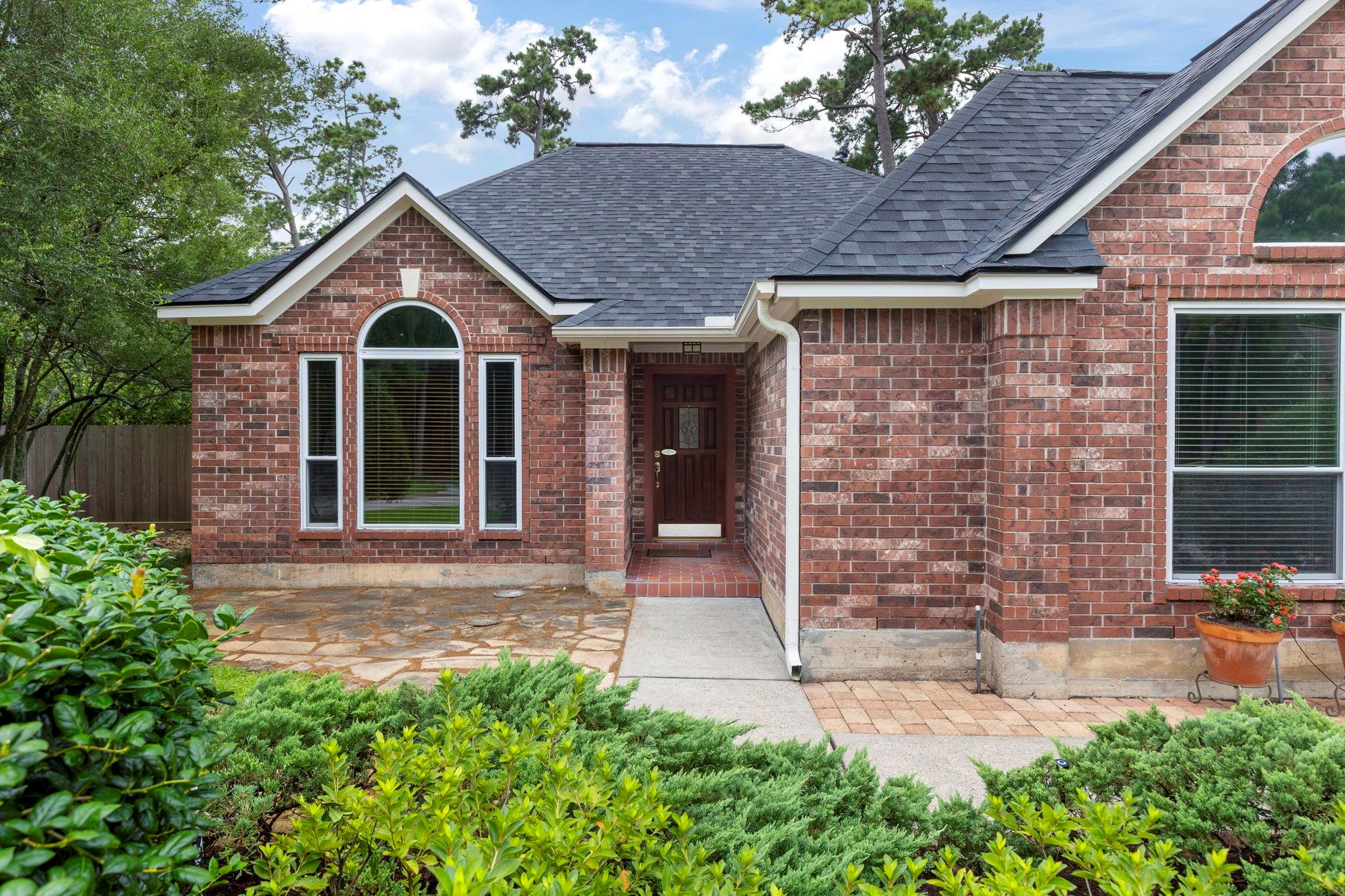 31 E Bonneymead Circle