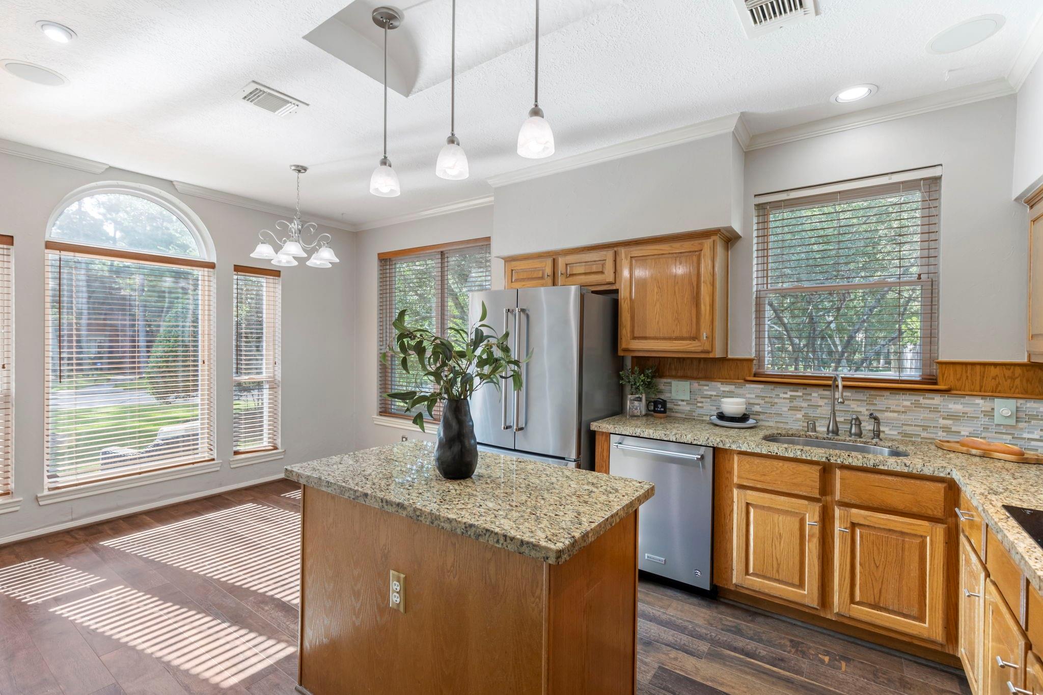 31 E Bonneymead Circle