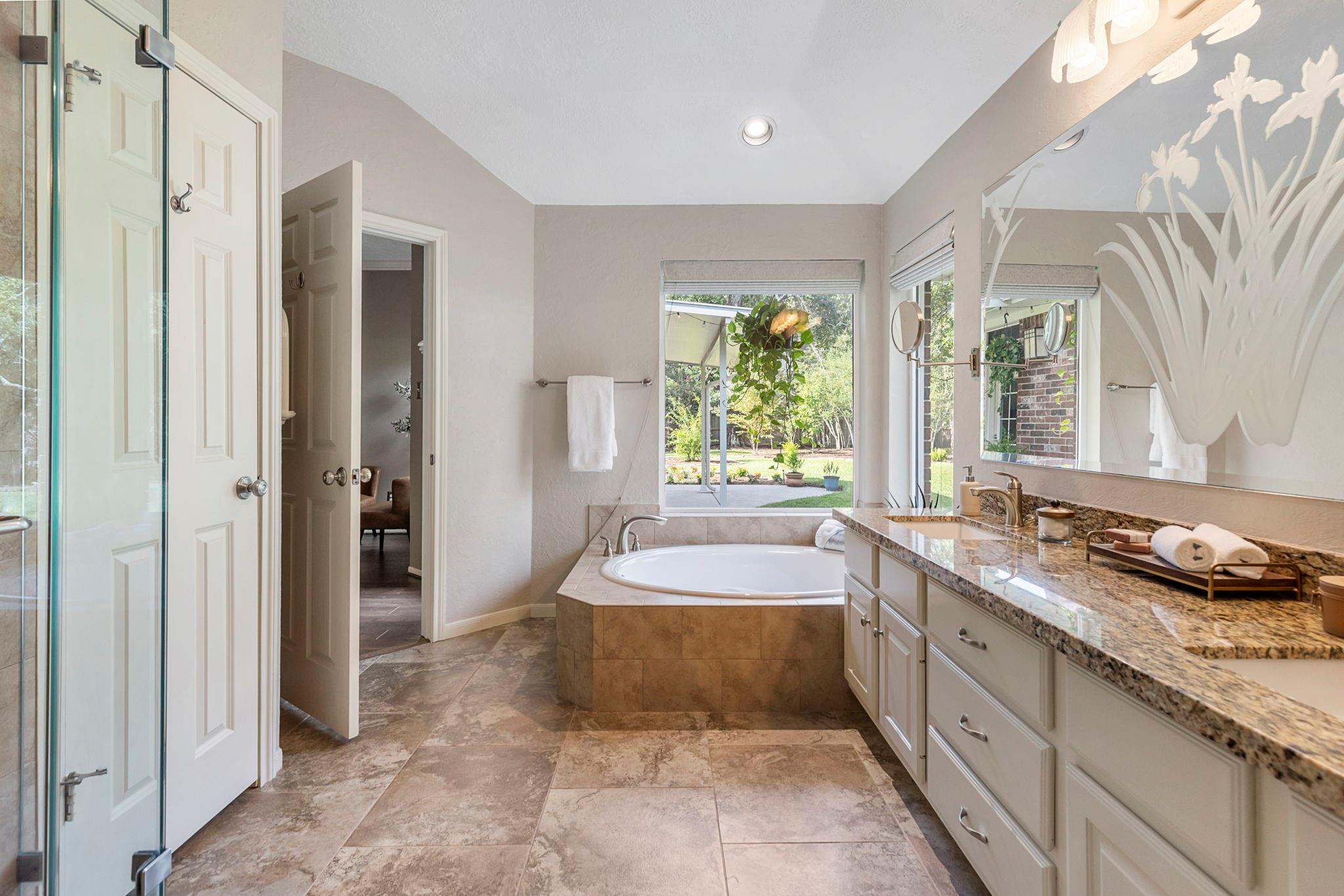 31 E Bonneymead Circle