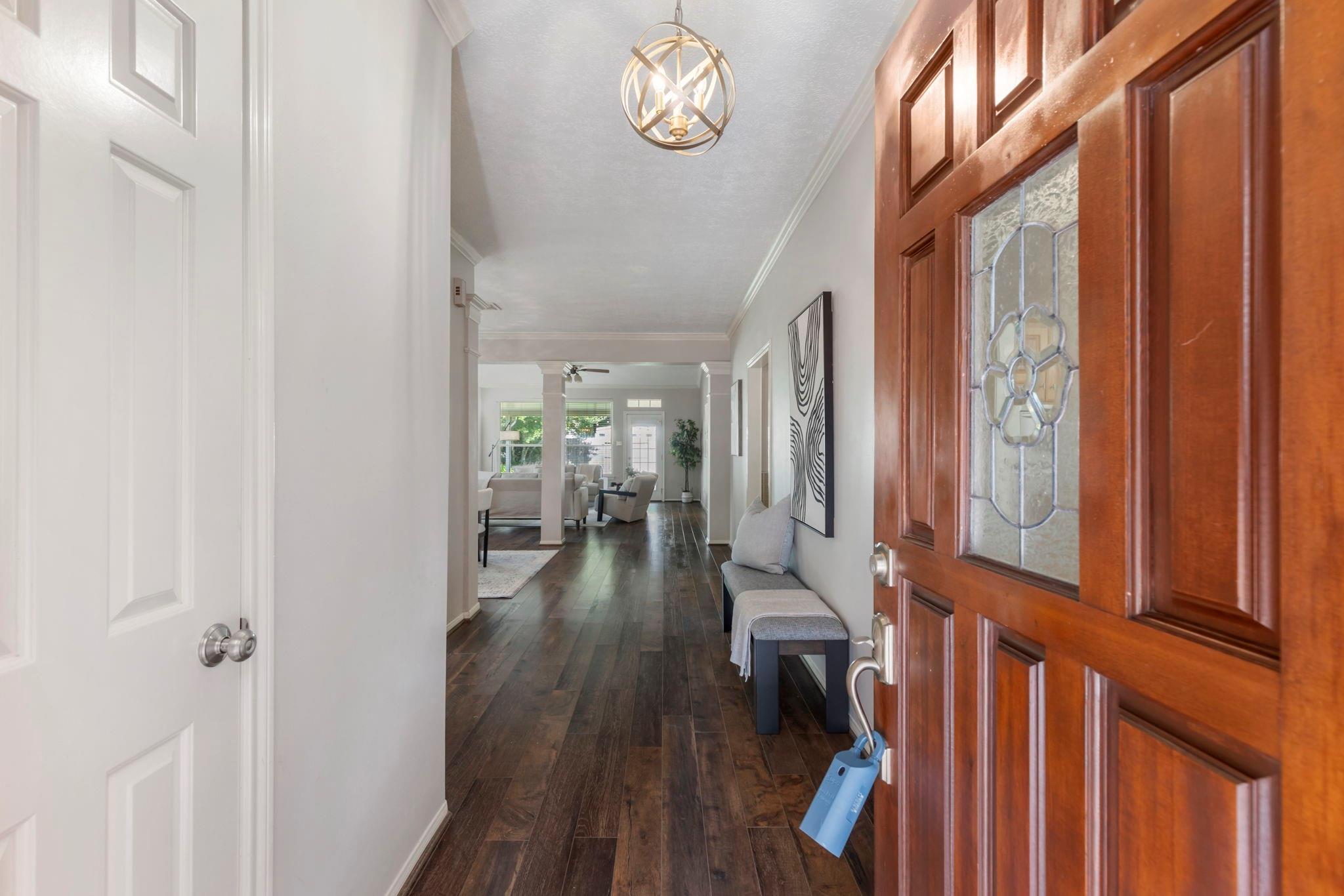 31 E Bonneymead Circle