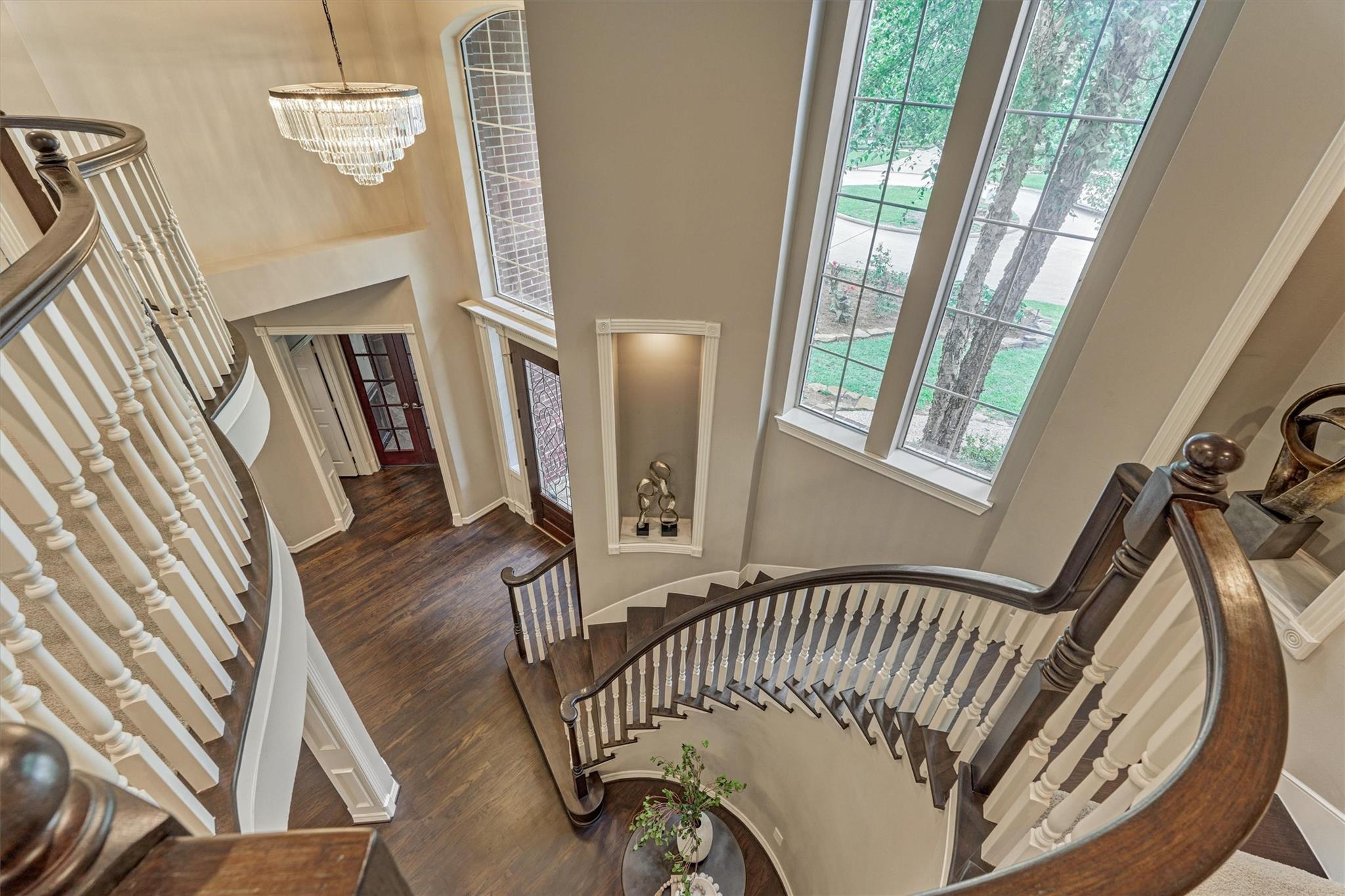 7 Gentry Oak Court