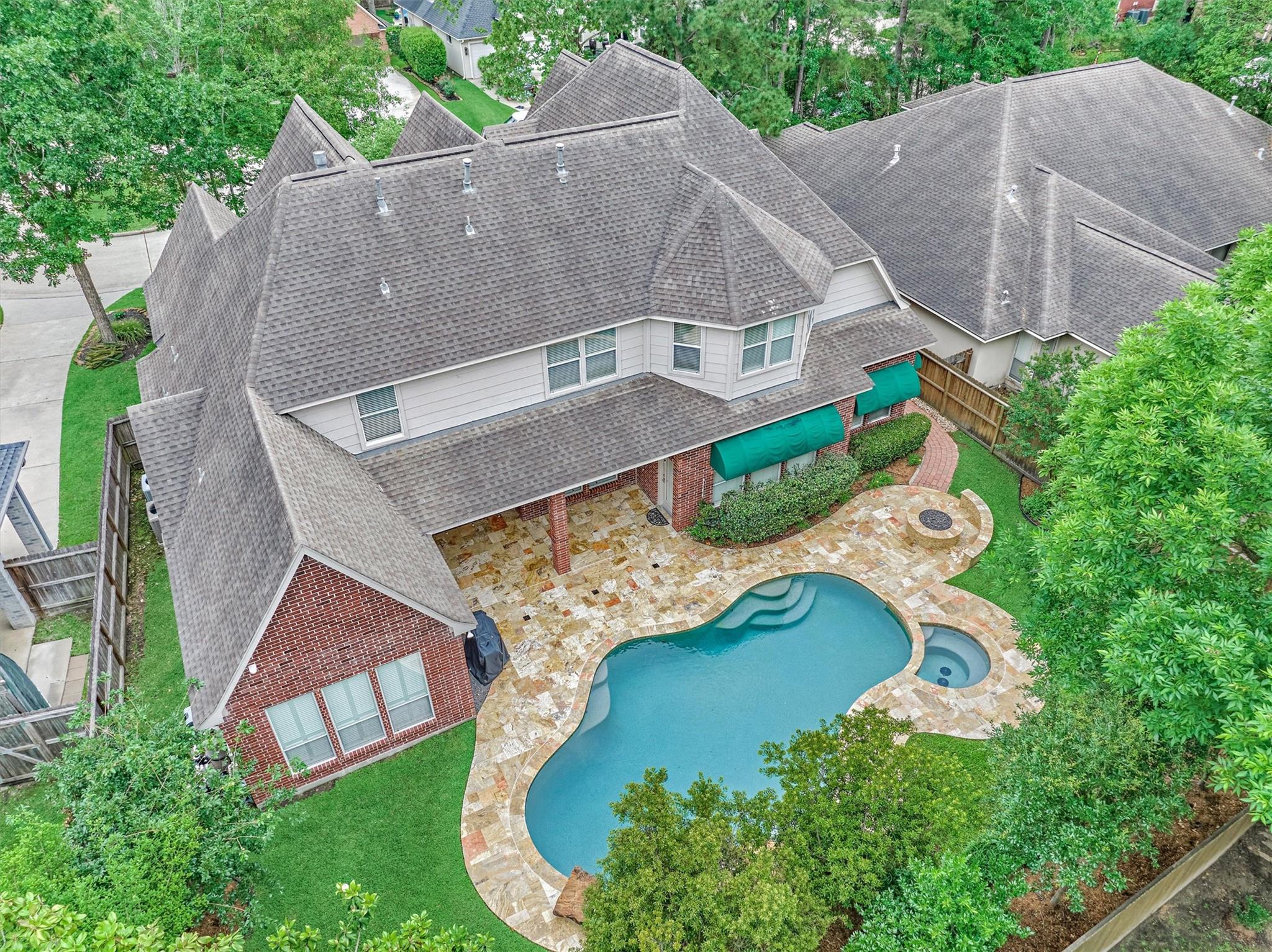 7 Gentry Oak Court