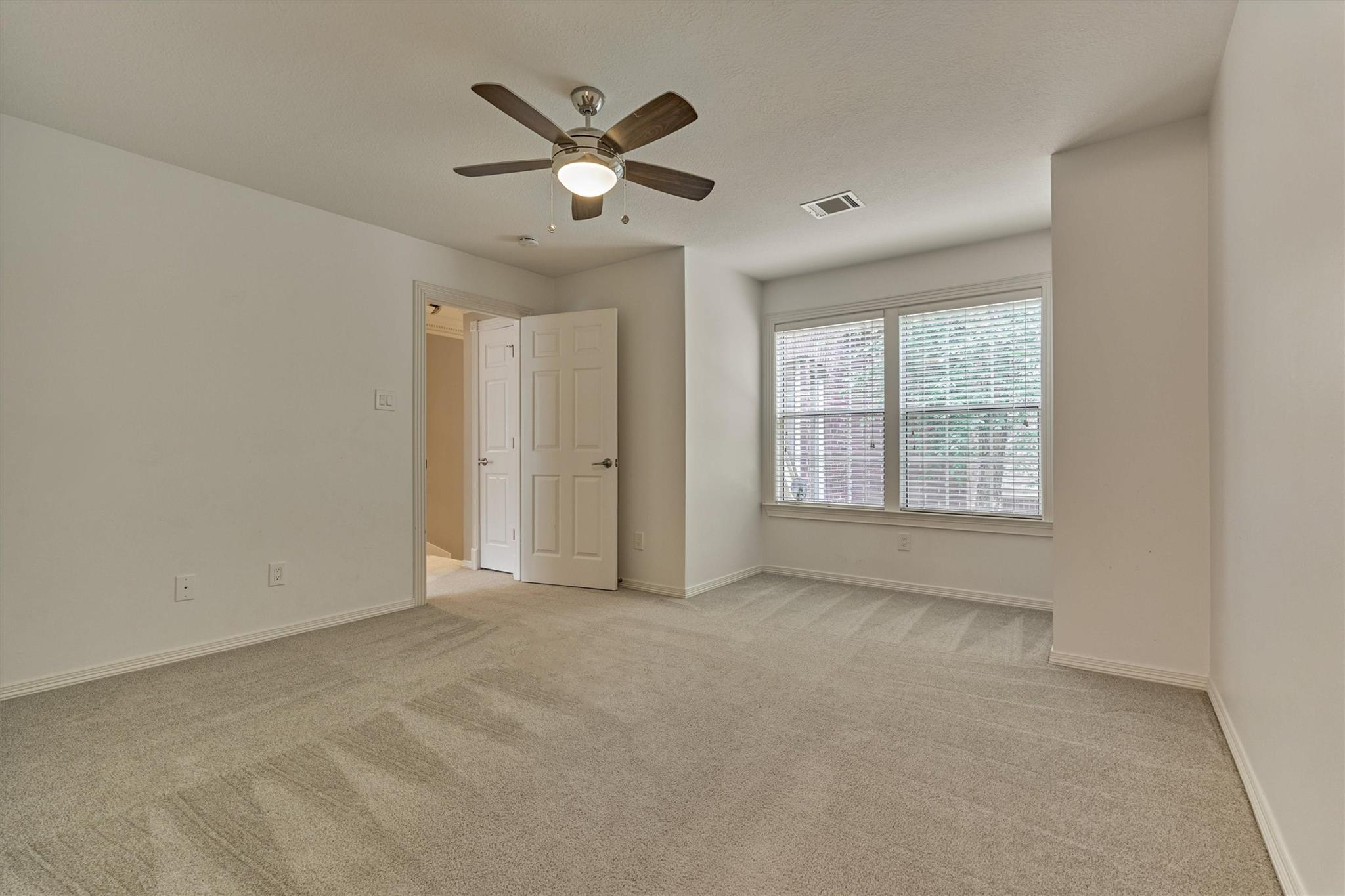 7 Gentry Oak Court