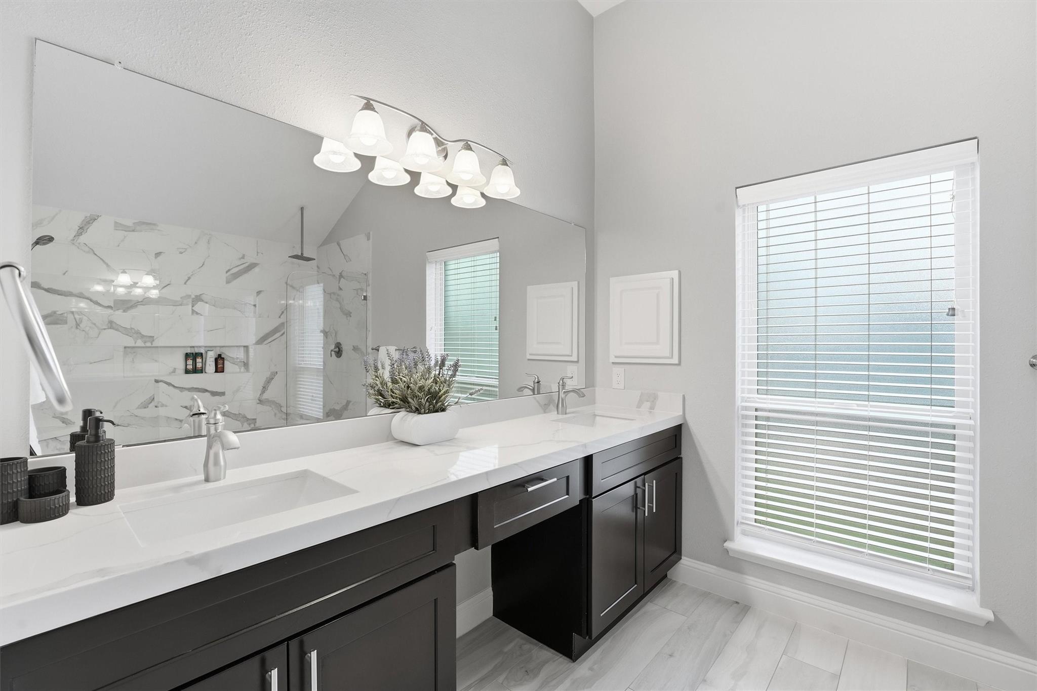 179 N Dreamweaver Circle