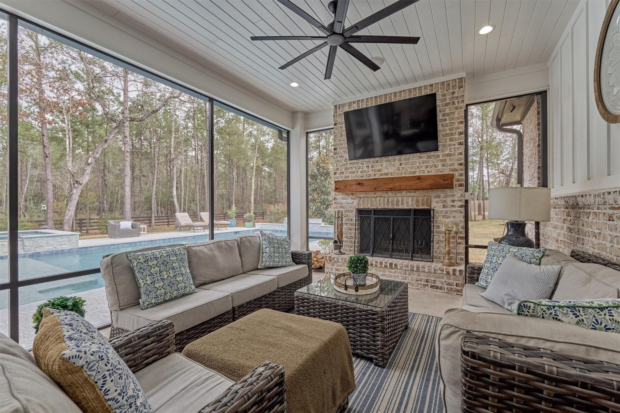 7709 Dog Wood Acres Drive