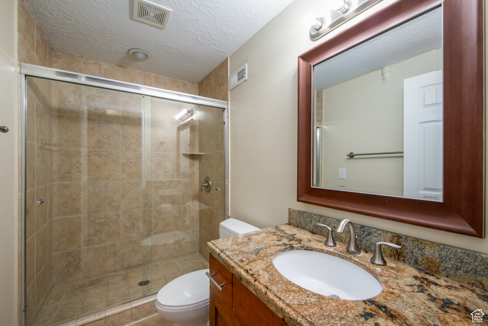 724 E GRAND CAYMAN DR