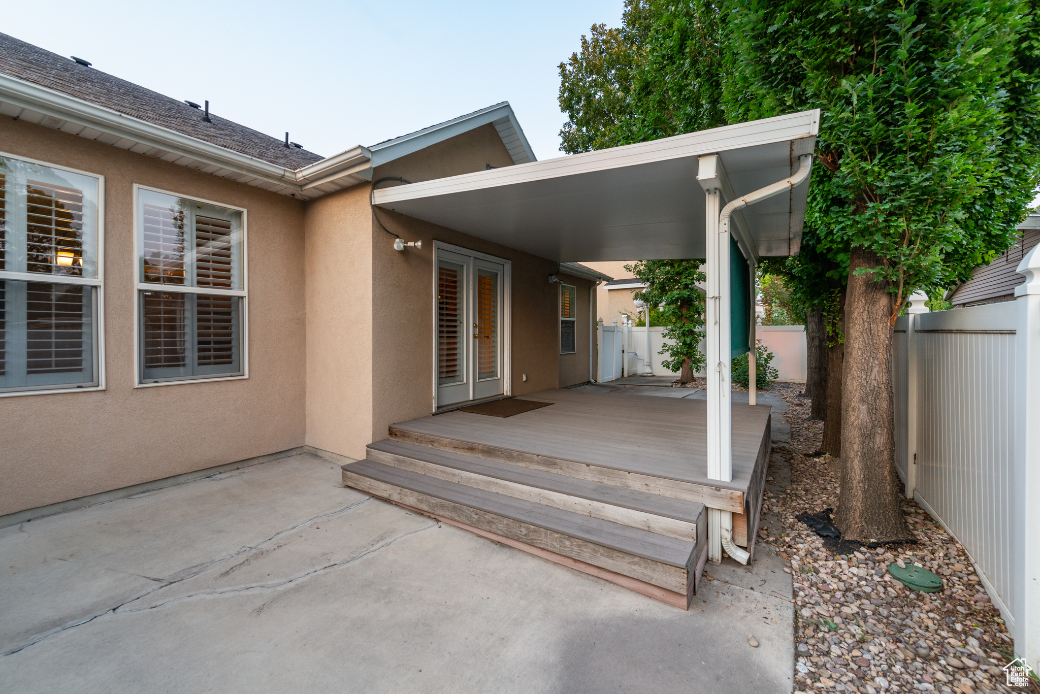 738 E GRAND CAYMAN DR