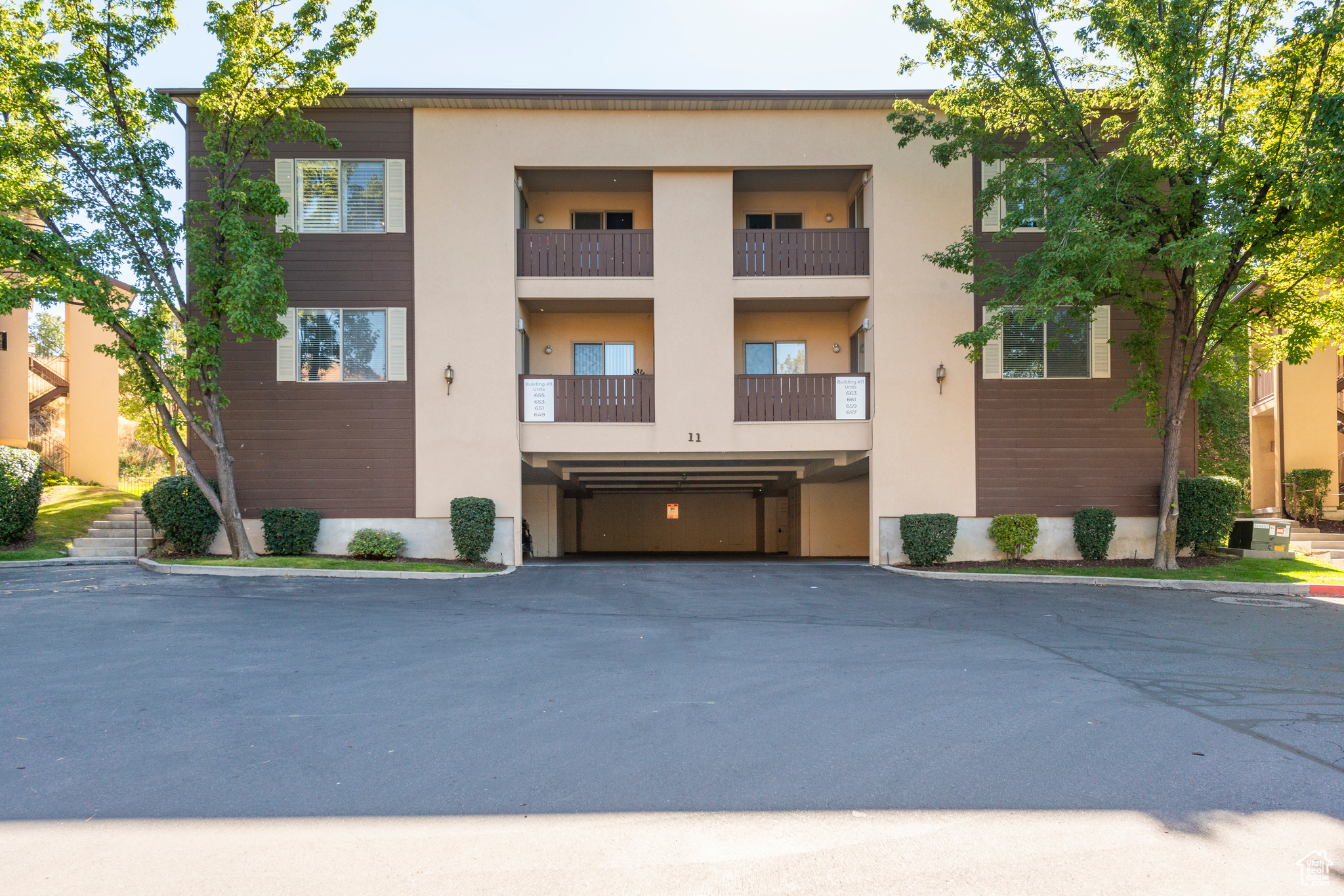 663 W JEFFERSON CV #11