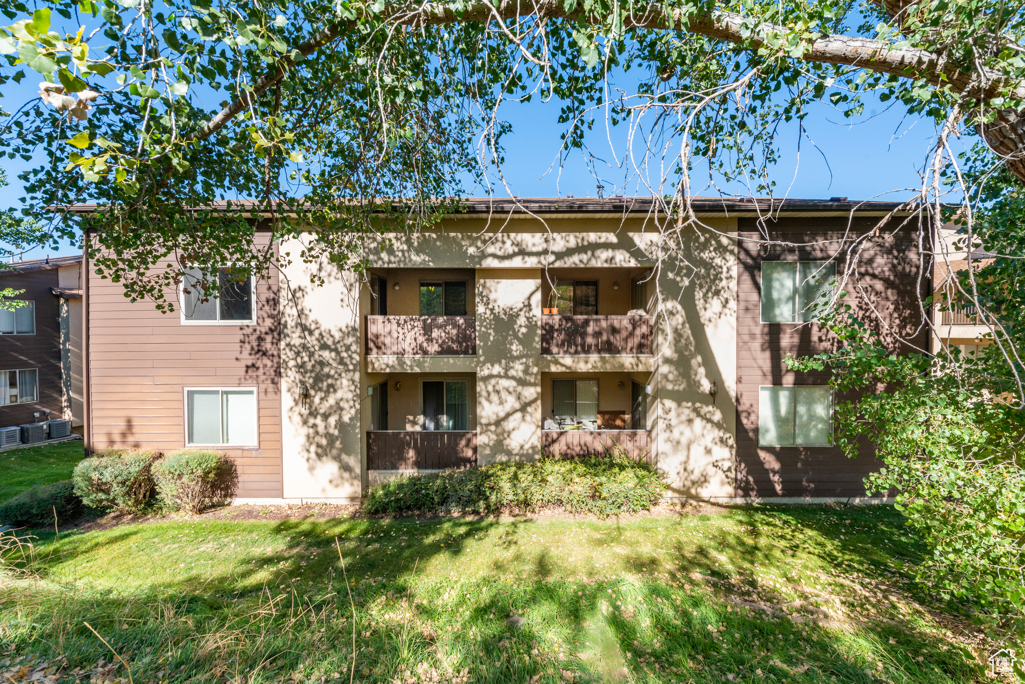 663 W JEFFERSON CV #11