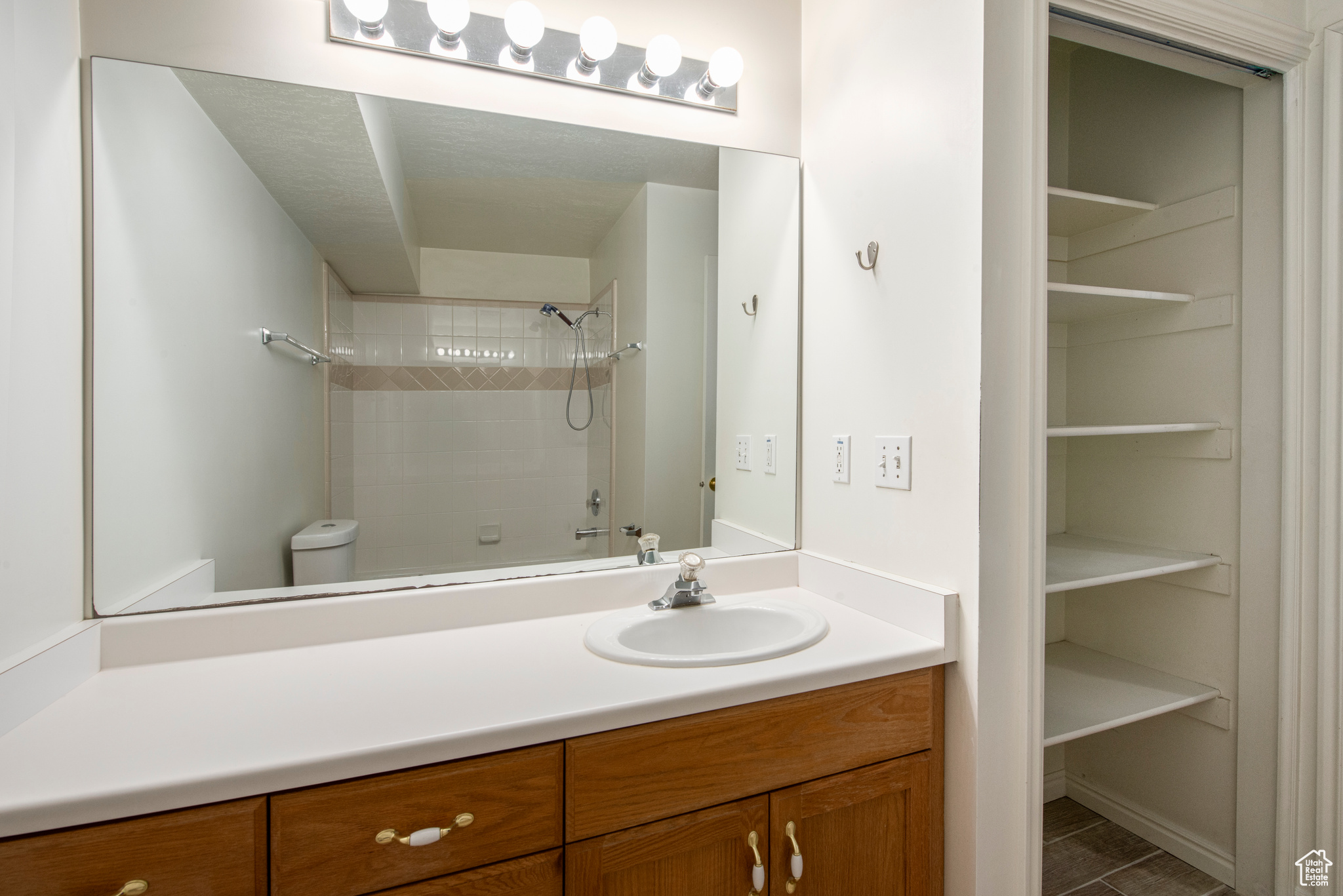 663 W JEFFERSON CV #11