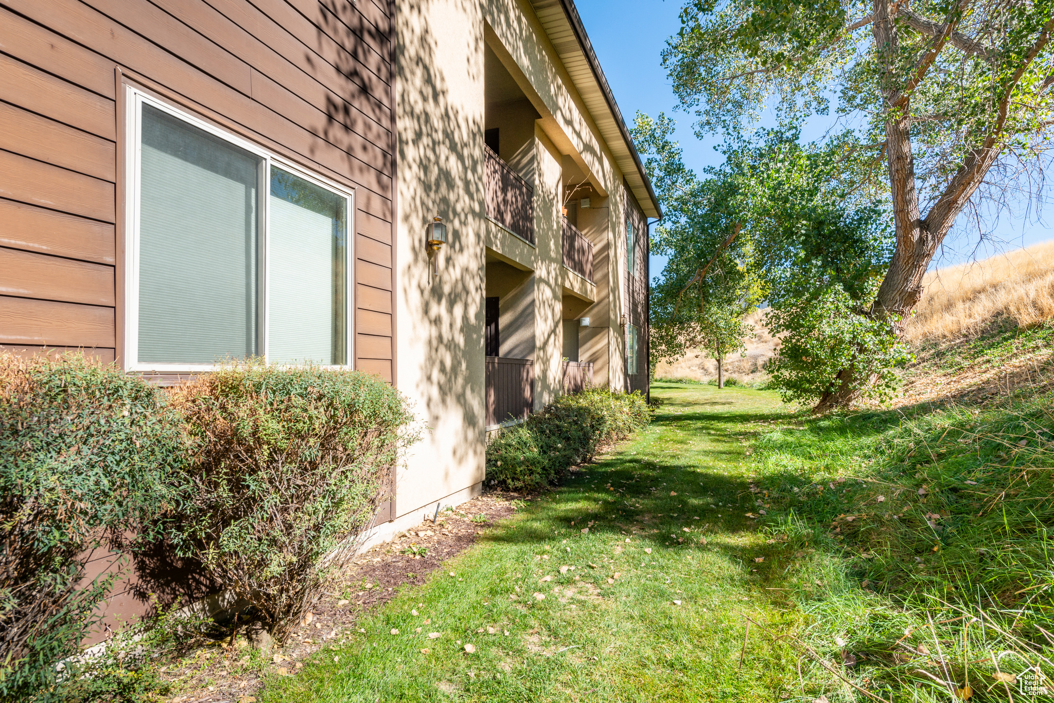 663 W JEFFERSON CV #11