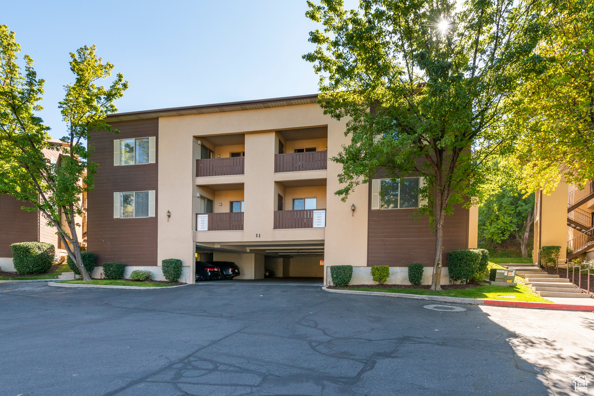 663 W JEFFERSON CV #11