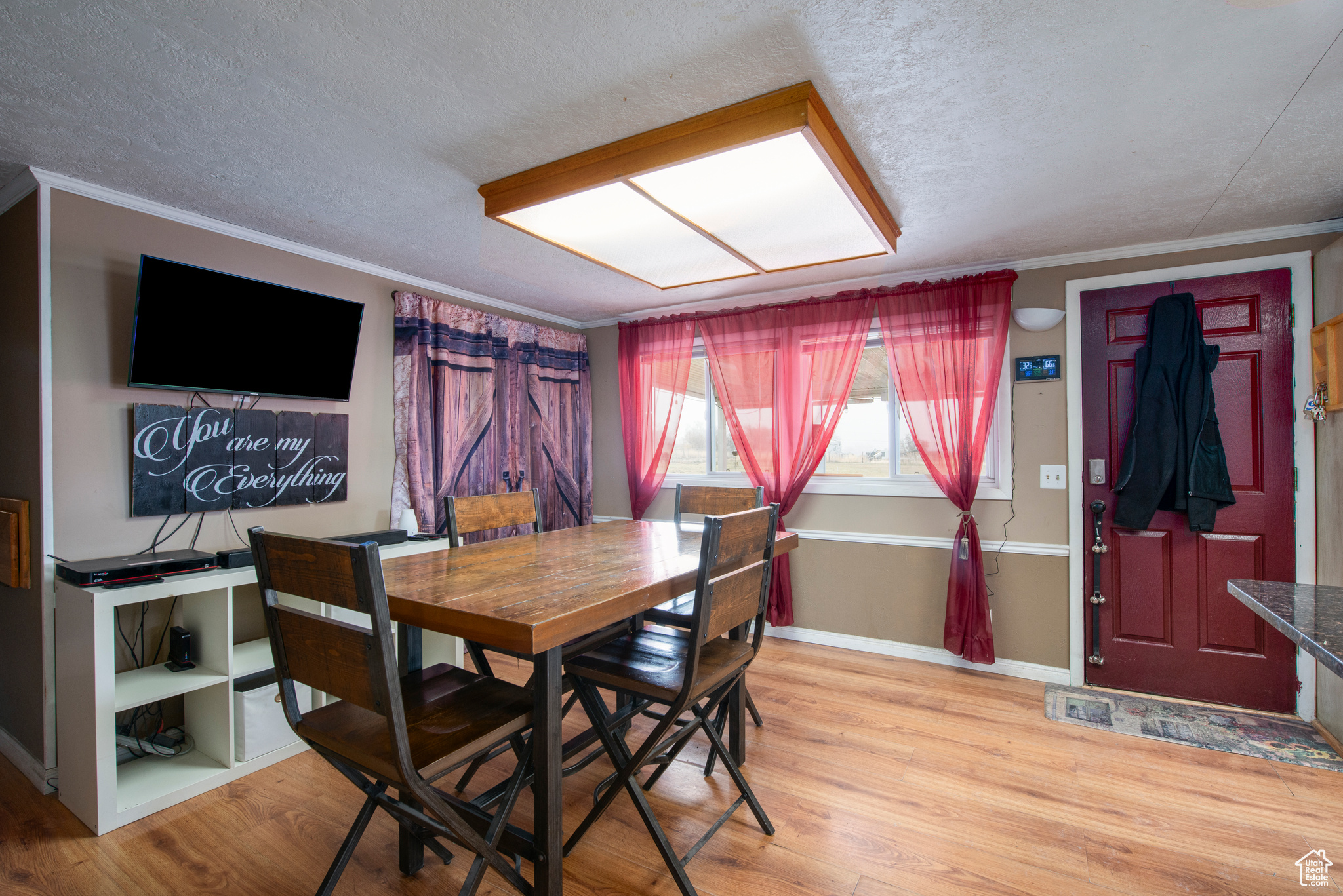 4533 N SKYLINE CIR