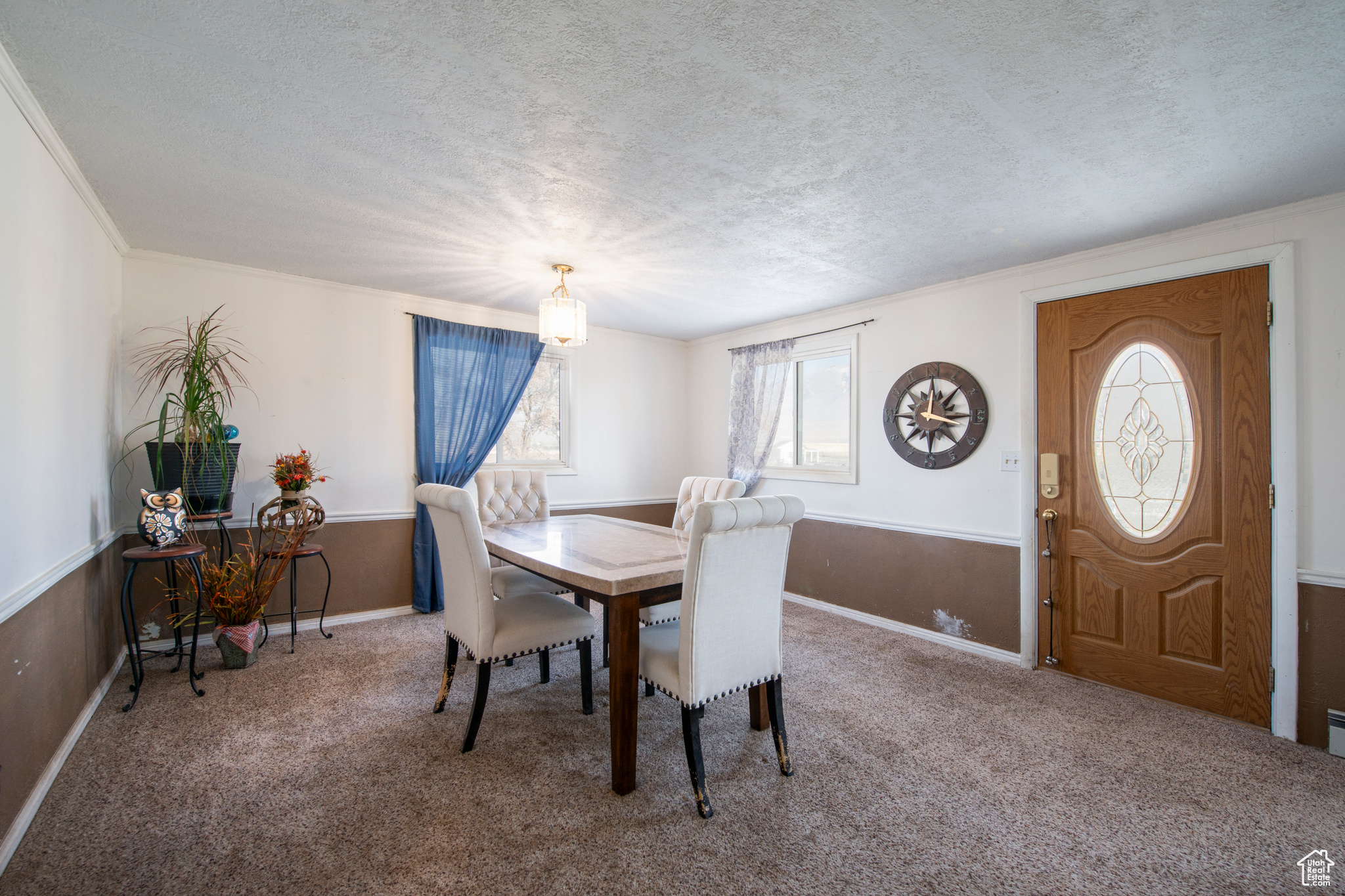 4533 N SKYLINE CIR