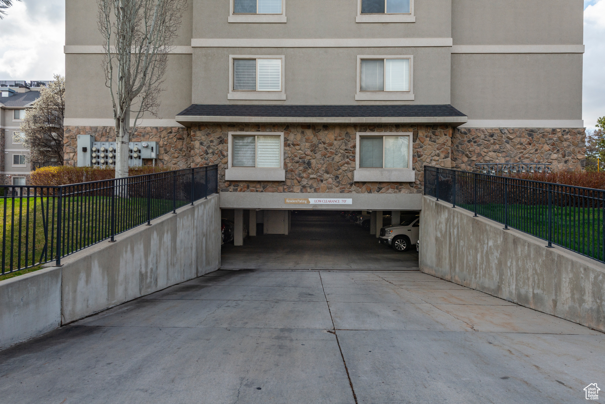 1195 E PRIVET DR #101