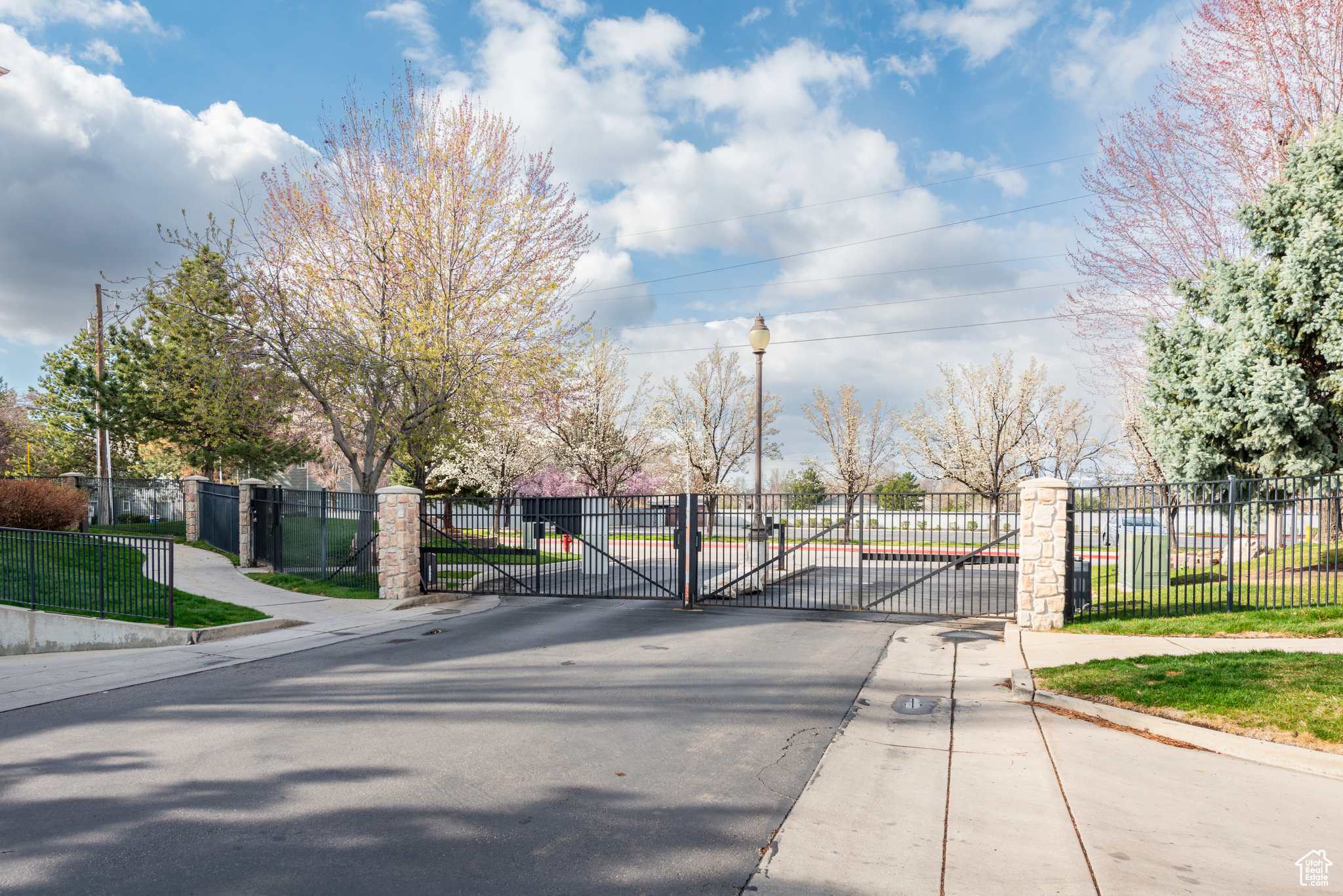 1195 E PRIVET DR #101