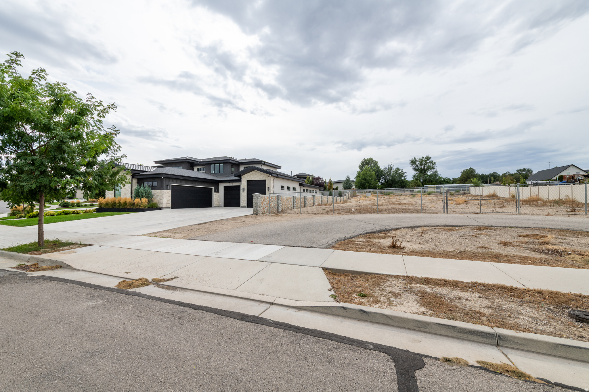 10788 S LEES DREAM DR Unit: 214