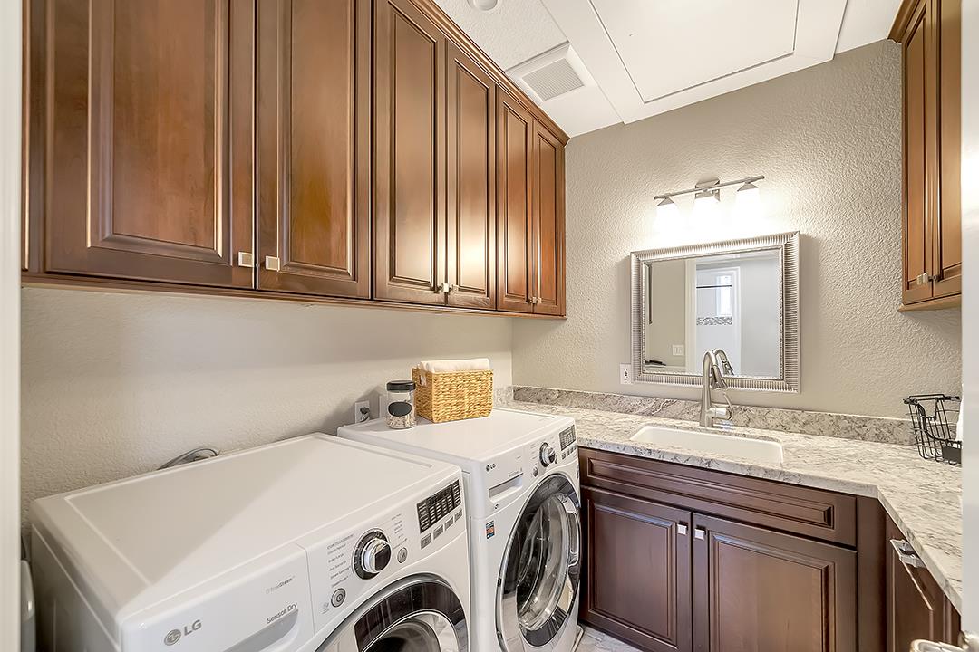 5445 Silver Vista WAY