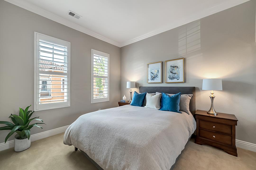 5445 Silver Vista WAY