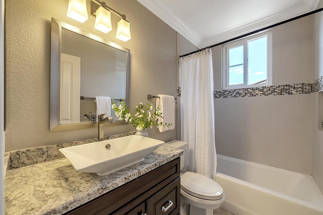 5445 Silver Vista WAY