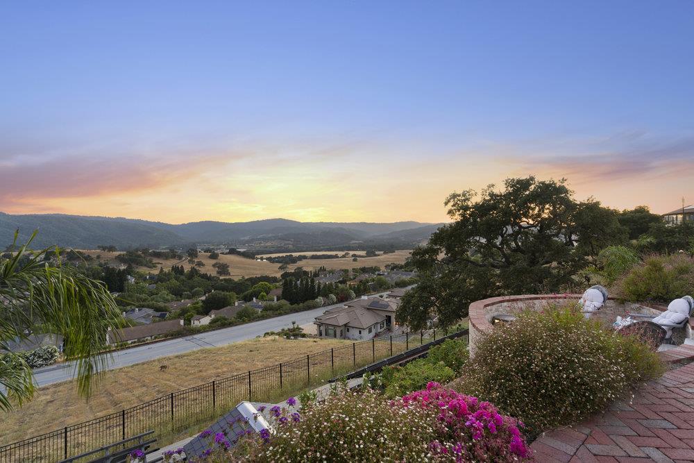 2241 Columbine CT
