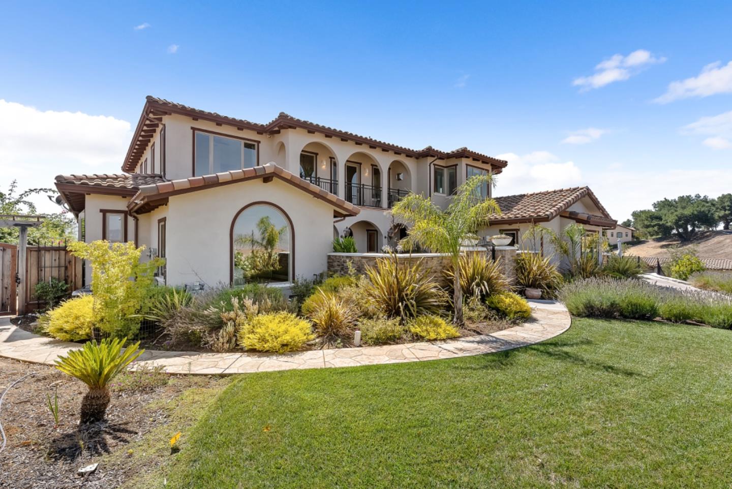 2241 Columbine CT