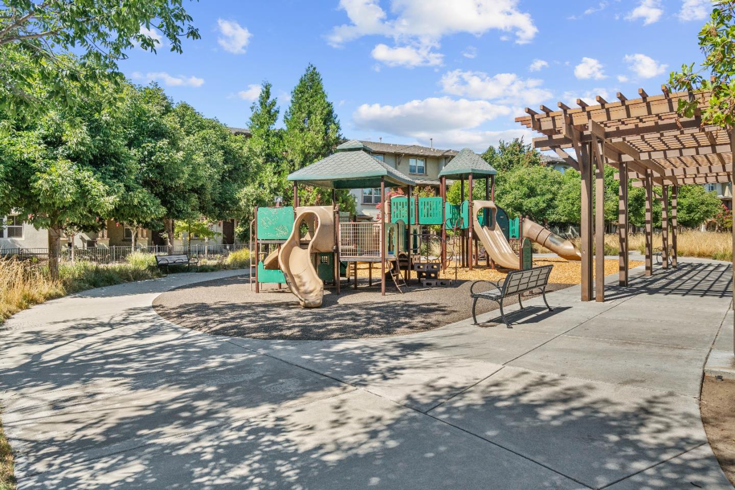 629 Boardwalk WAY