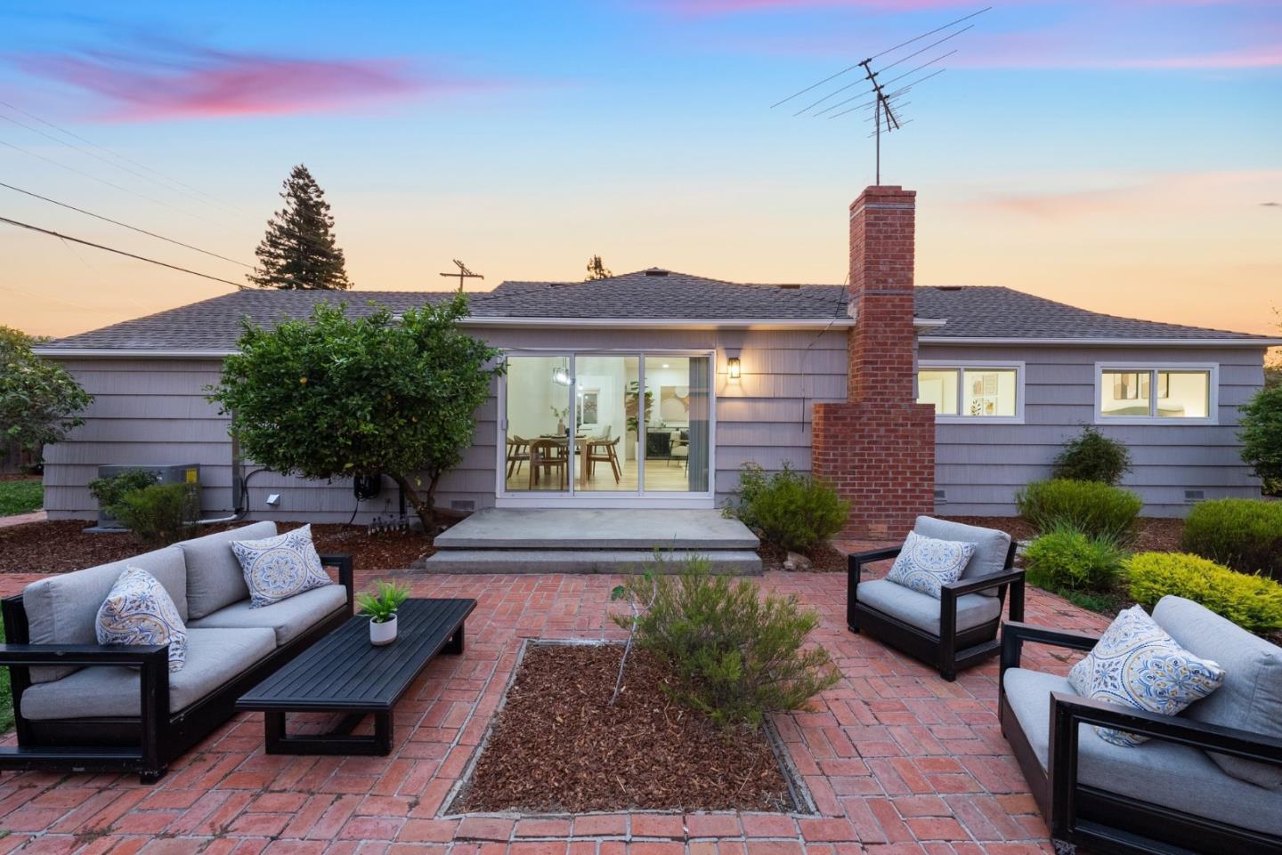 1711 Fordham WAY