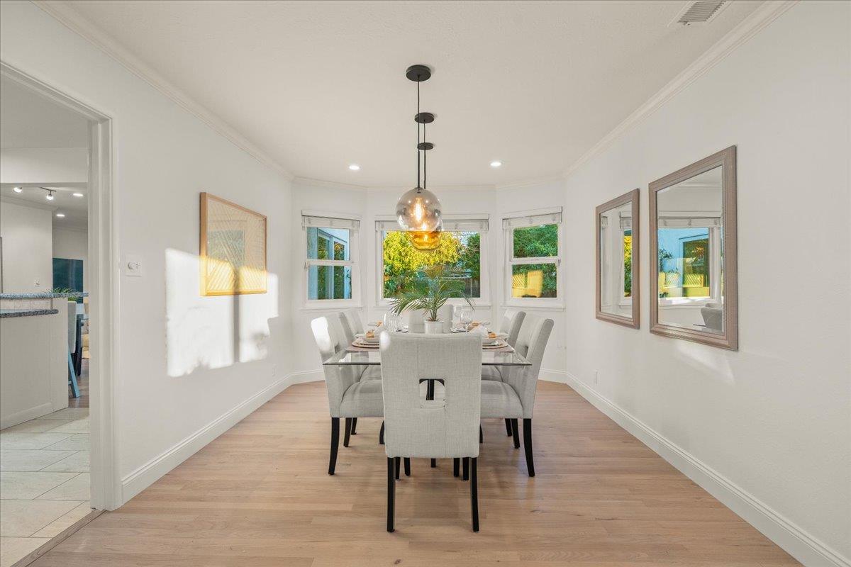 970 S Baywood Avenue