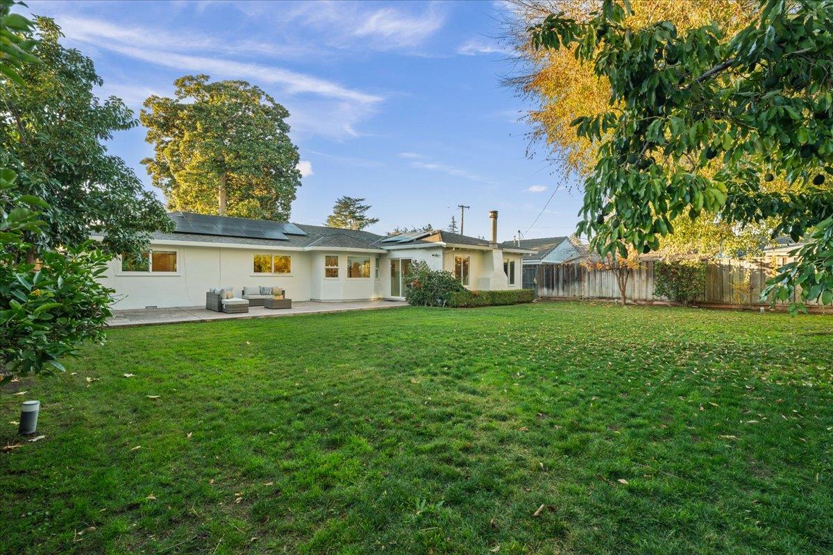 970 S Baywood Avenue